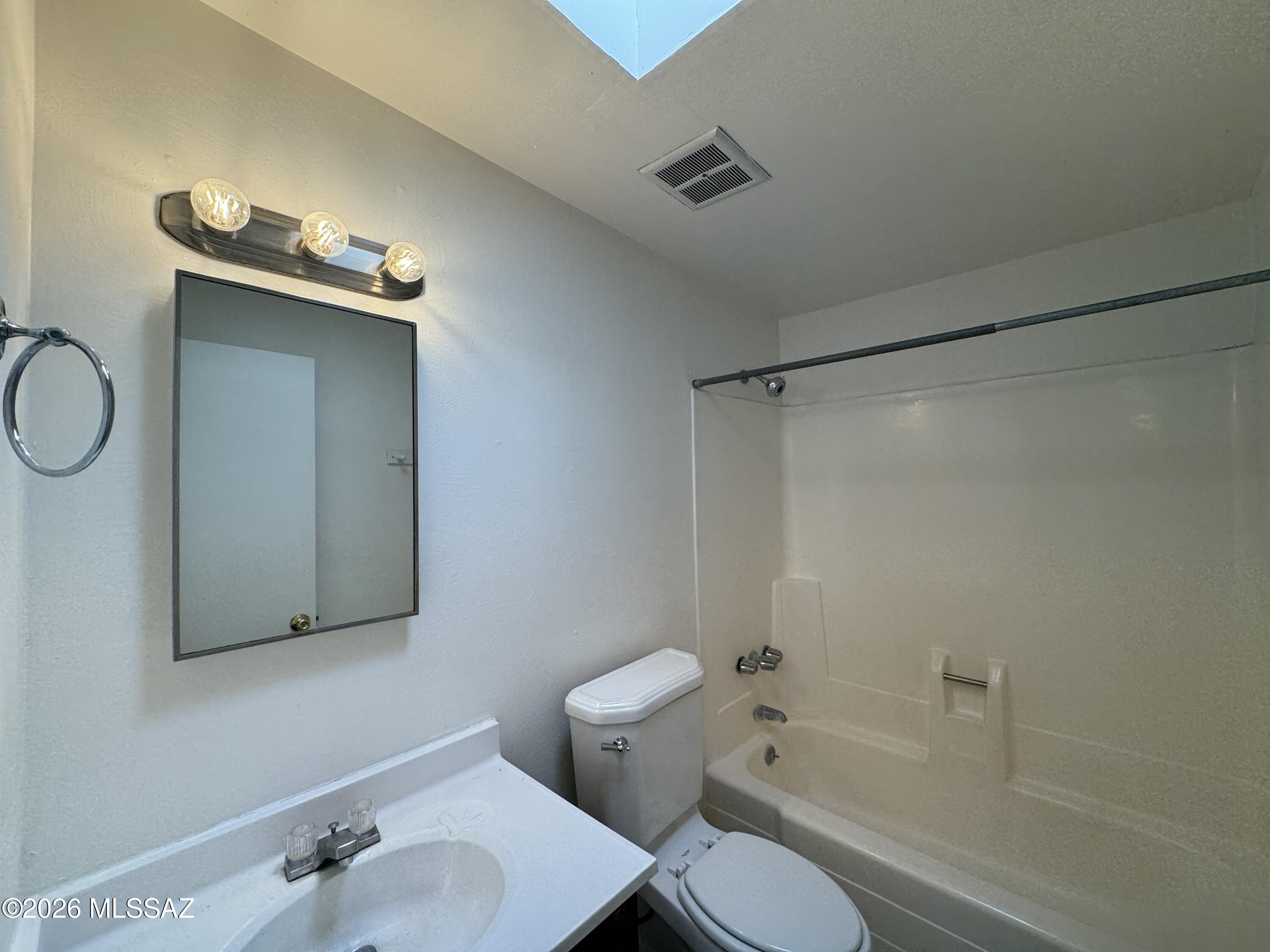 Palm Grove Clusters (186-349, 543) - Residential Lease