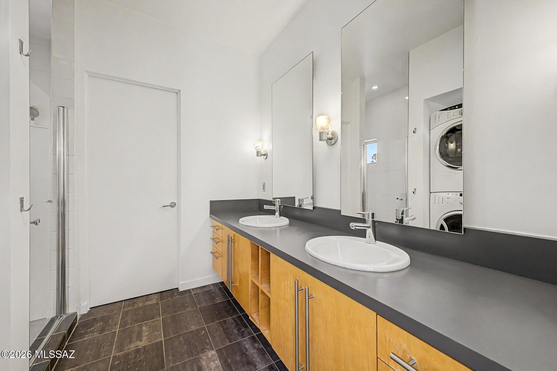 Indigo Modern - Residential