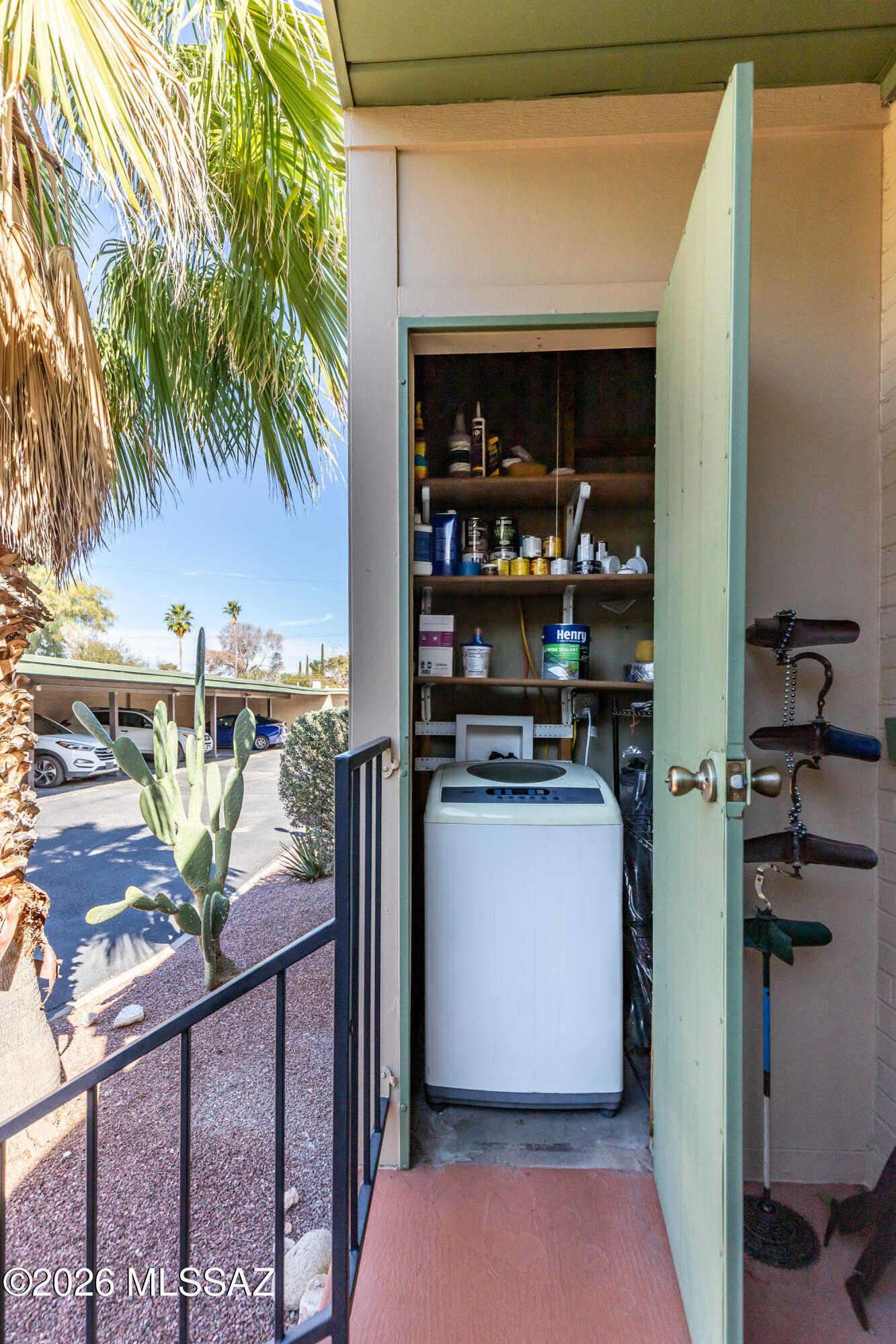 Country Club Manor Condos (1-51) - Residential
