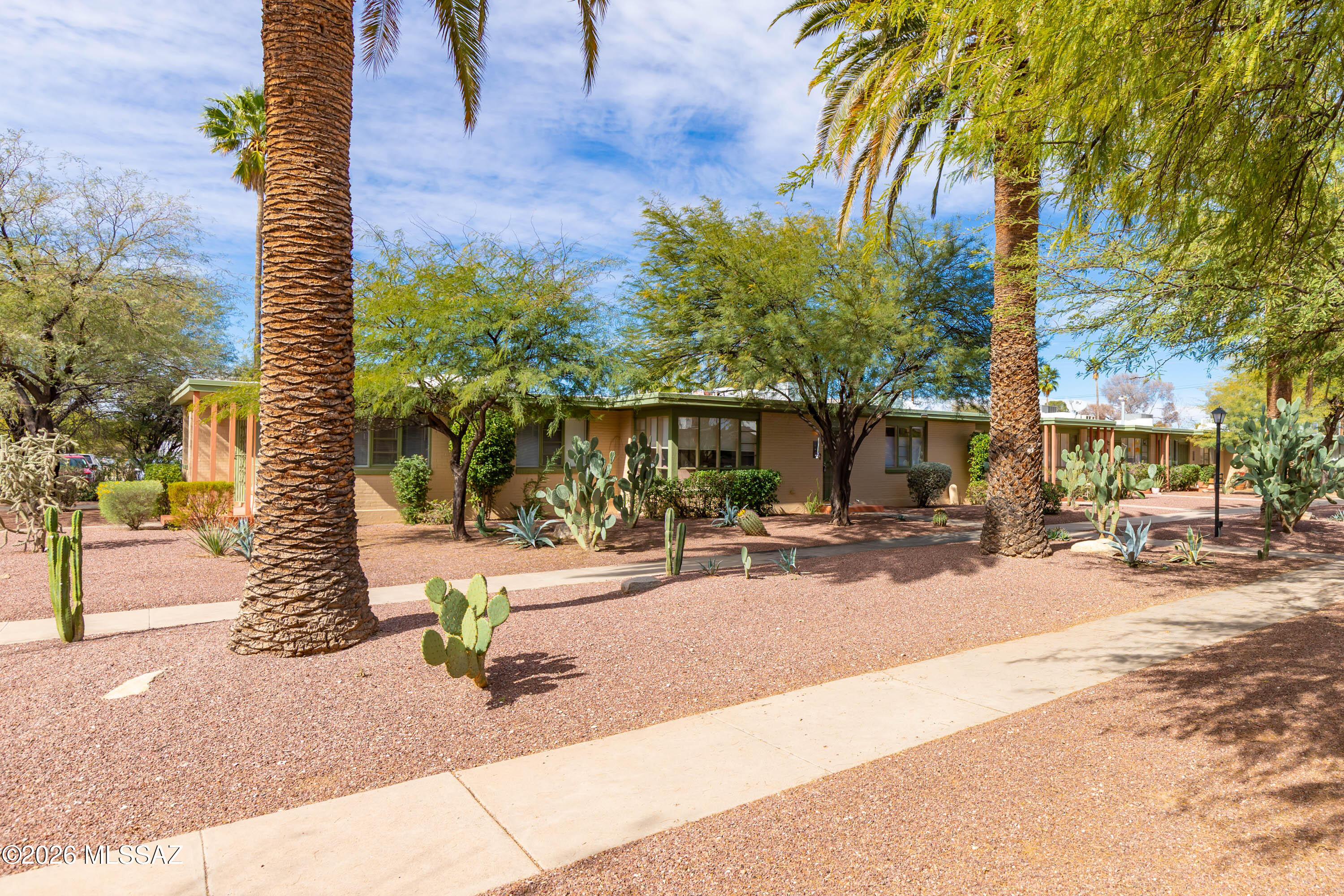 Country Club Manor Condos (1-51) - Residential