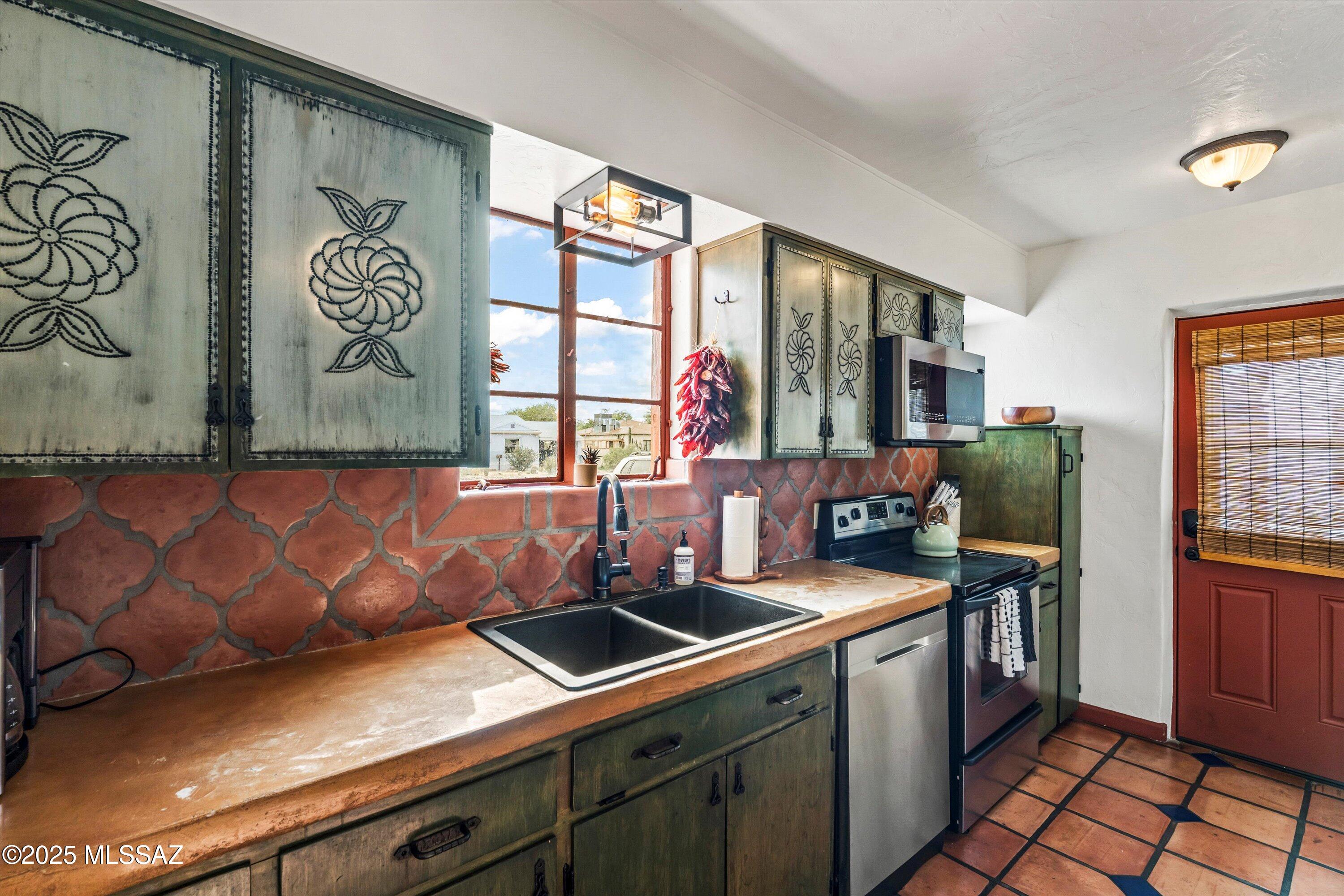 Blenman Annex - Residential