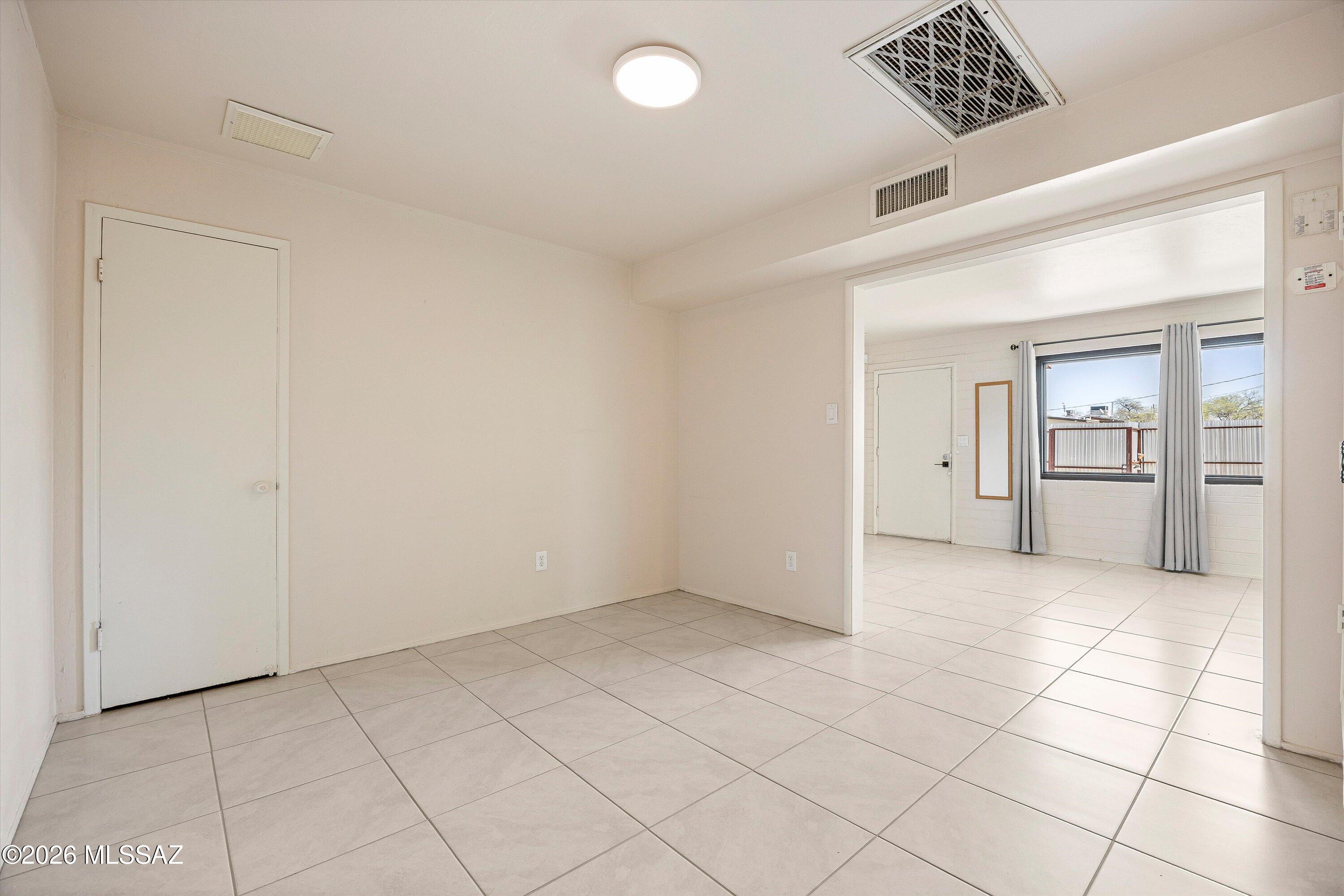 2519 N Euclid Avenue