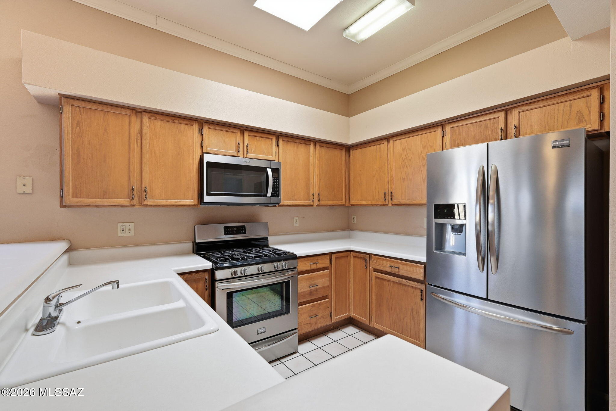 Elliott Homes At Rita Ranch (1-521) - Residential