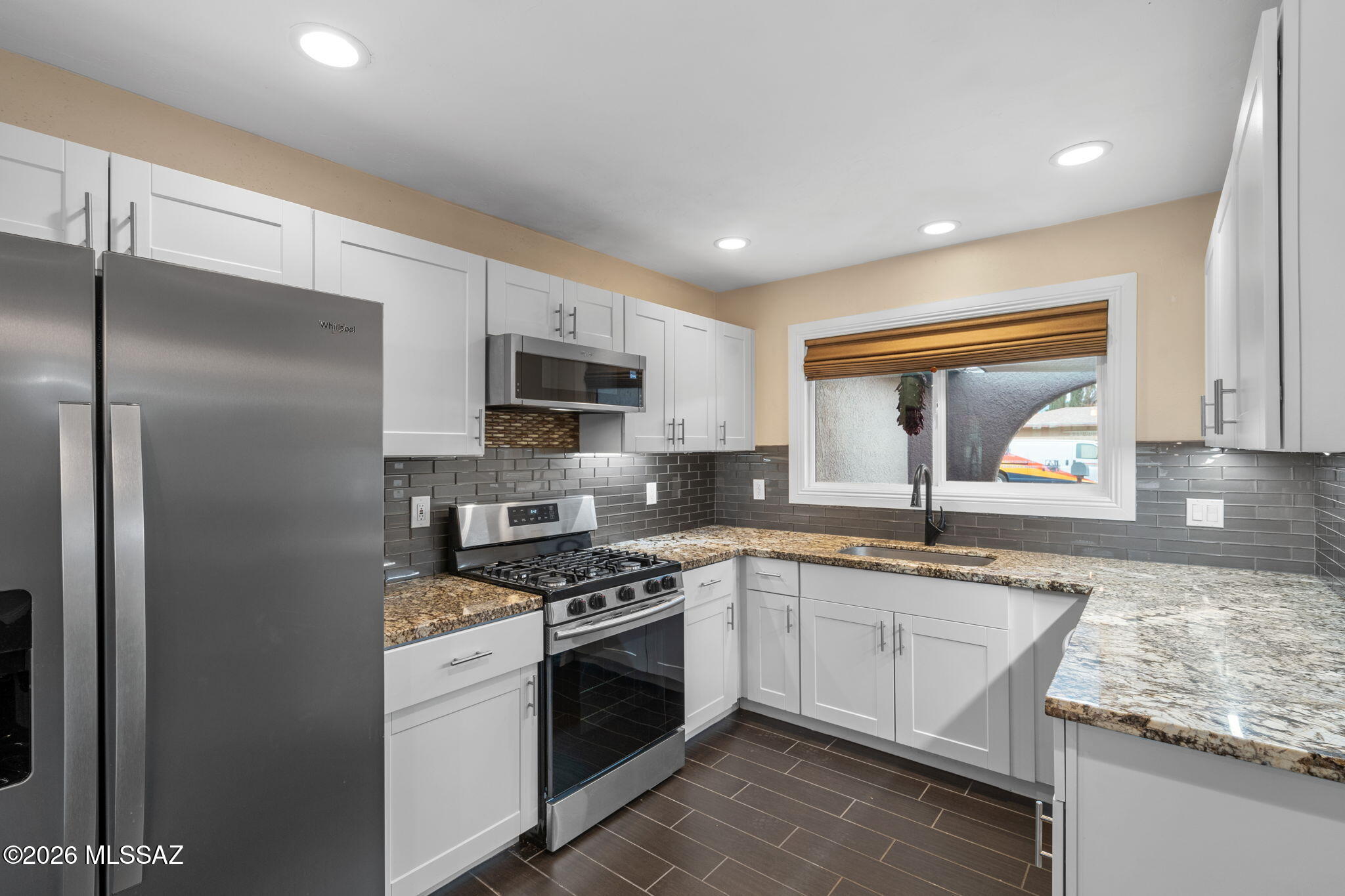 2961 N Río Verde Drive