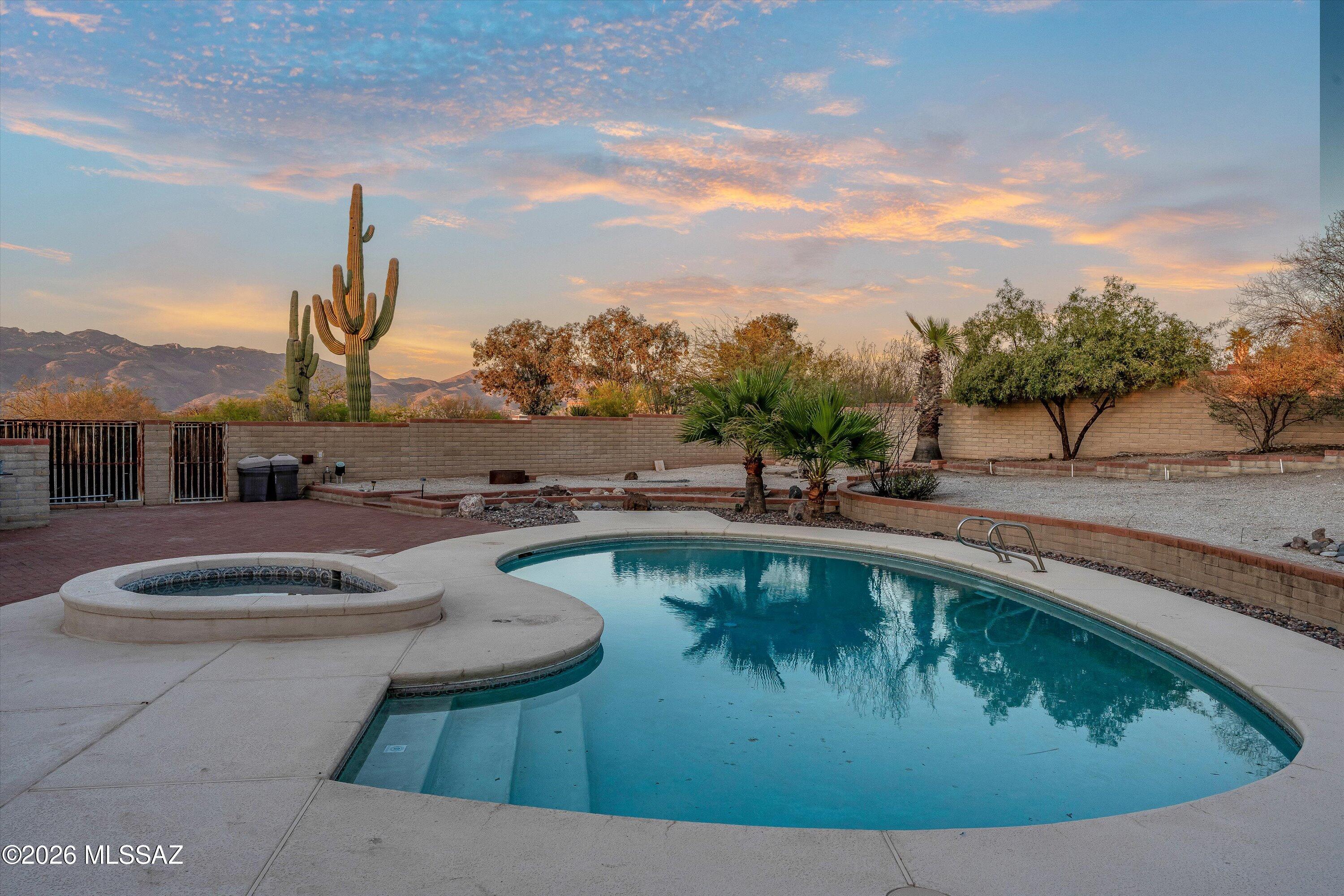 10760 E Placita Los Reyes