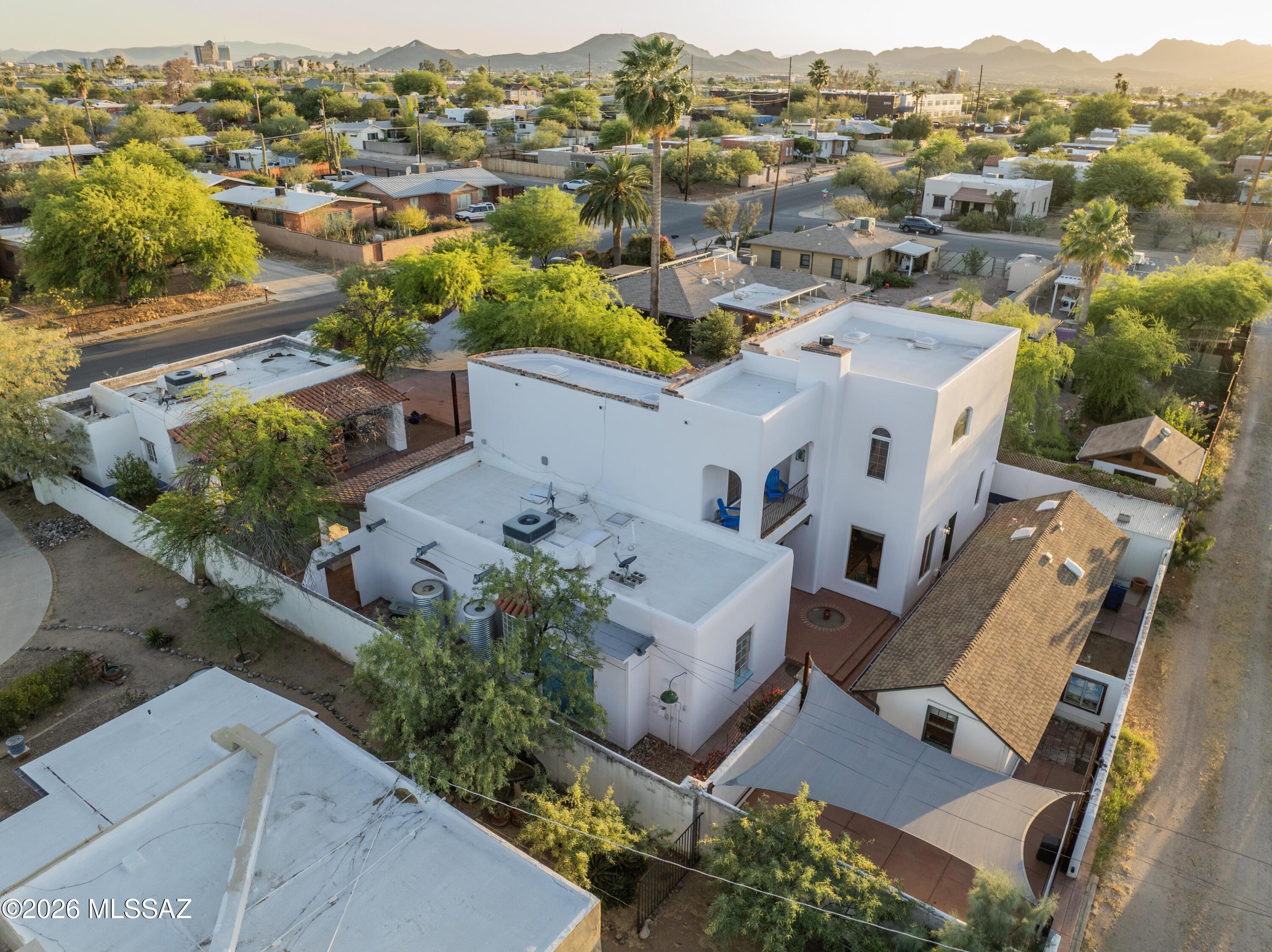 1125 E Seneca Street