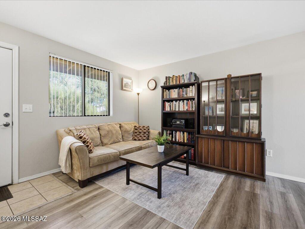 350 N Silverbell Road 34