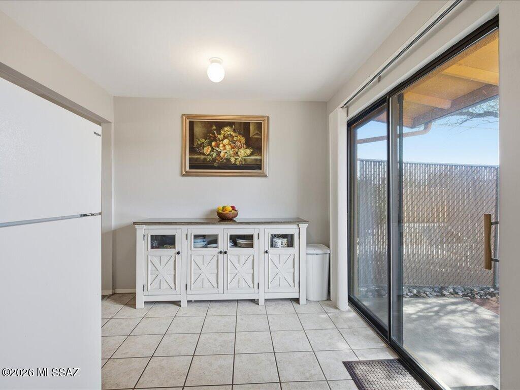 350 N Silverbell Road 34