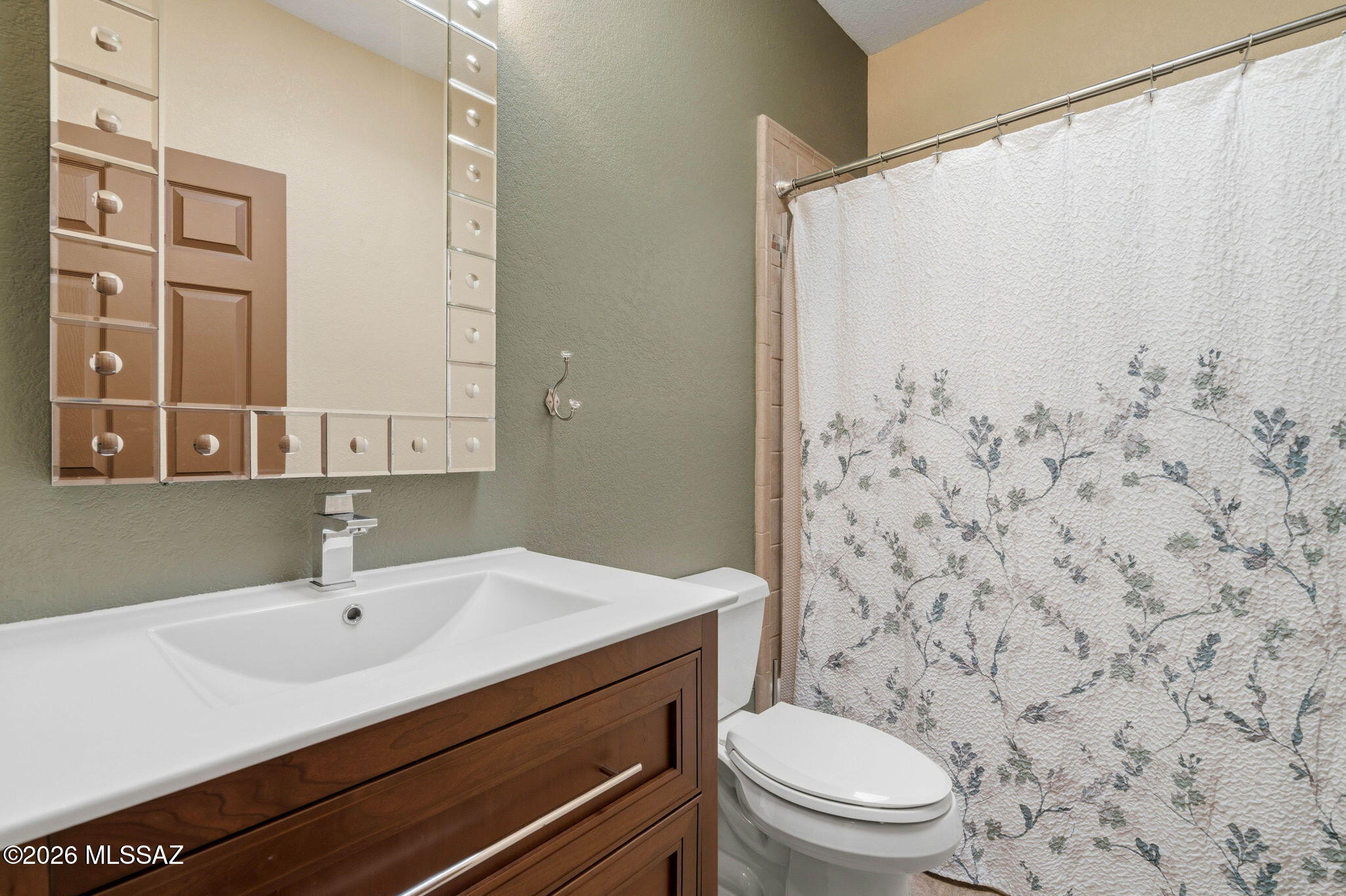 La Cholla Hills(1-313) - Residential