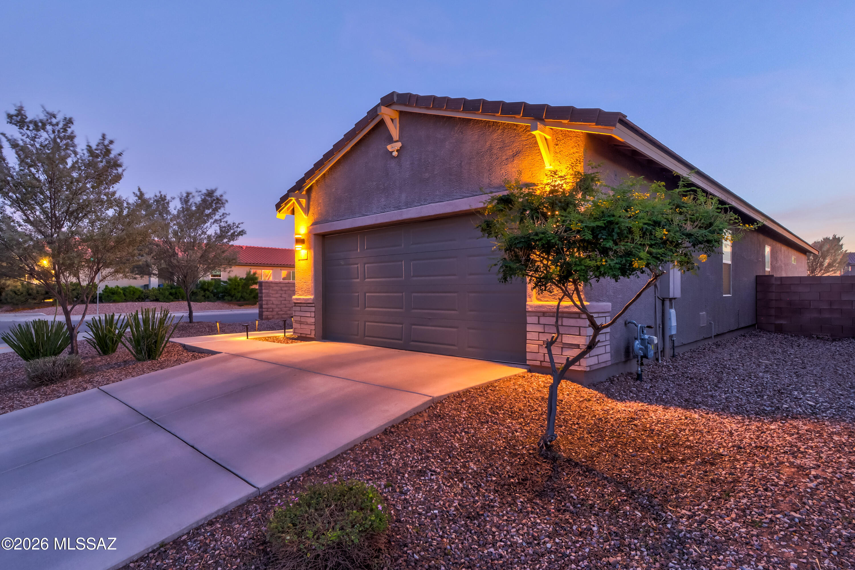 6876 E Via Rancho Rosario