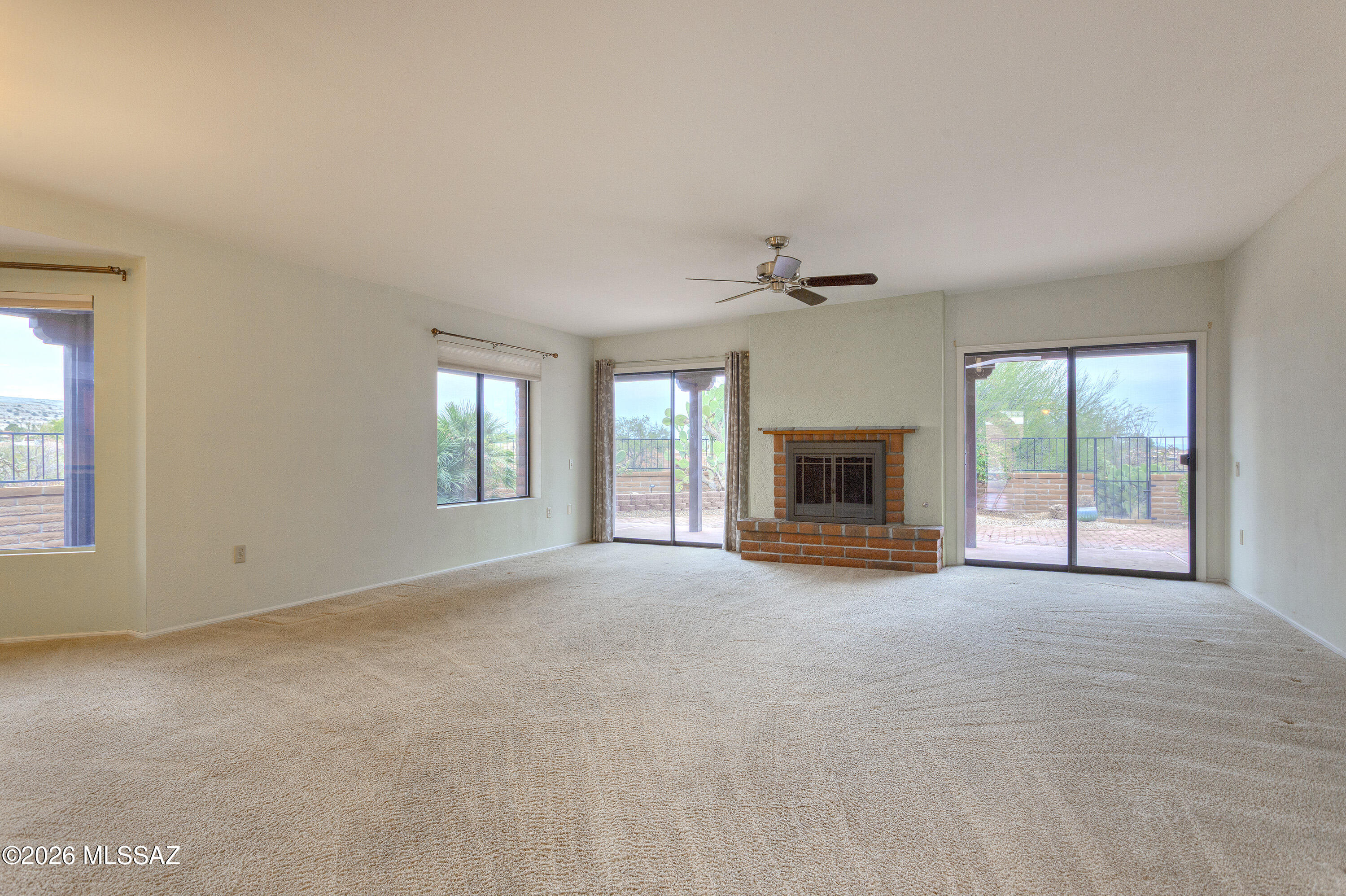 3372 S Calle Del Albano