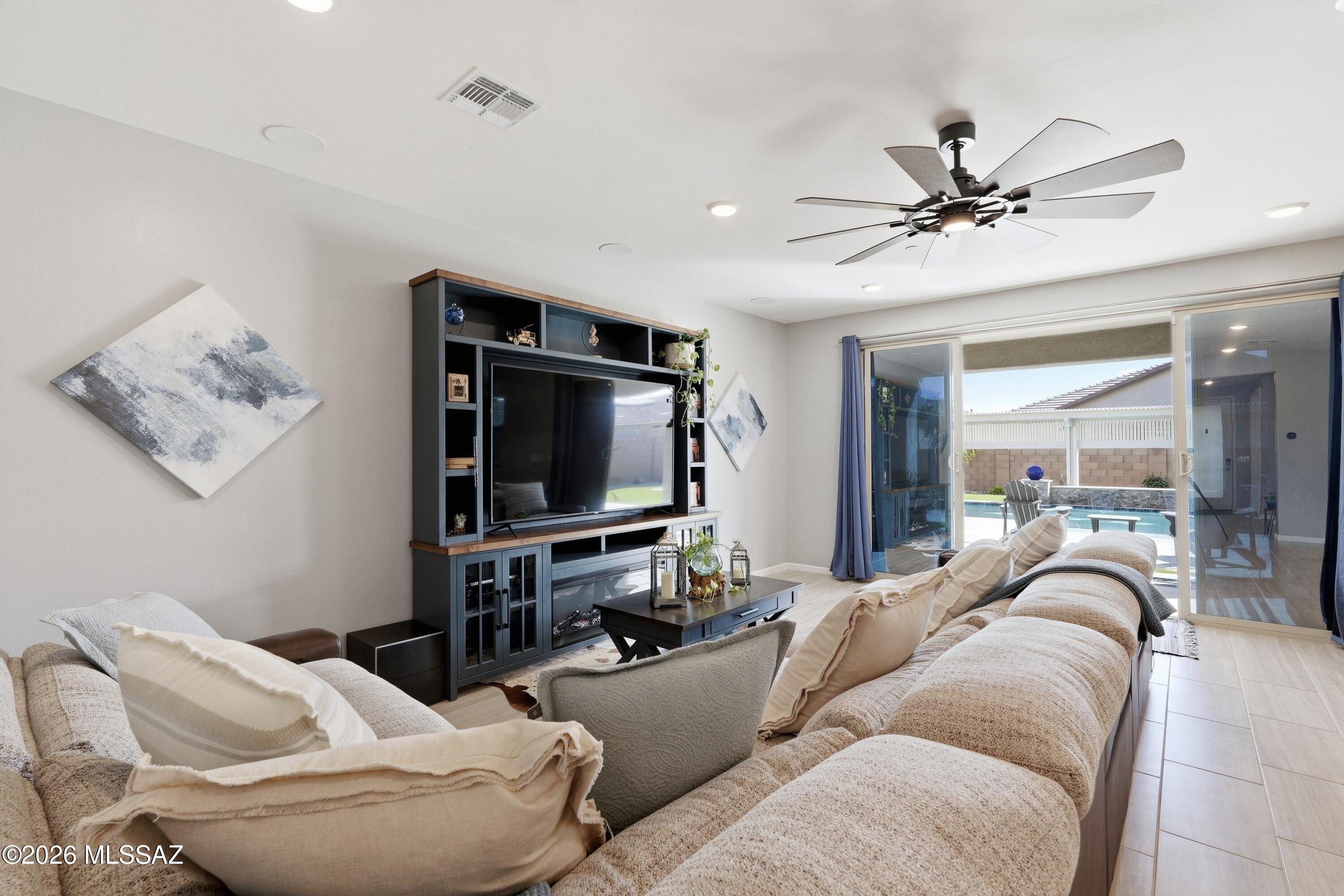 Gladden Farms Block 31 - Residential