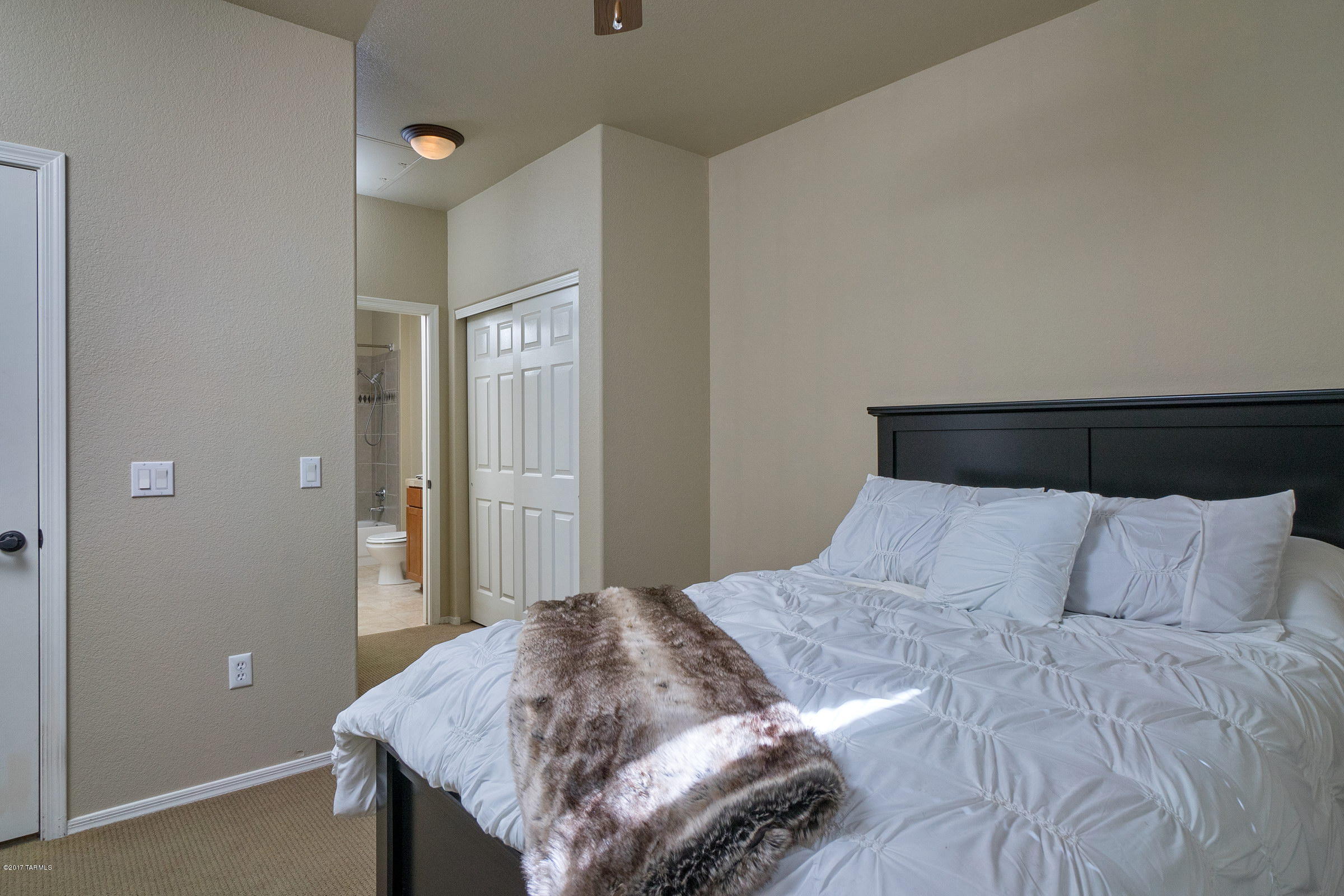 Pinnacle Canyon Condominium - Residential Lease