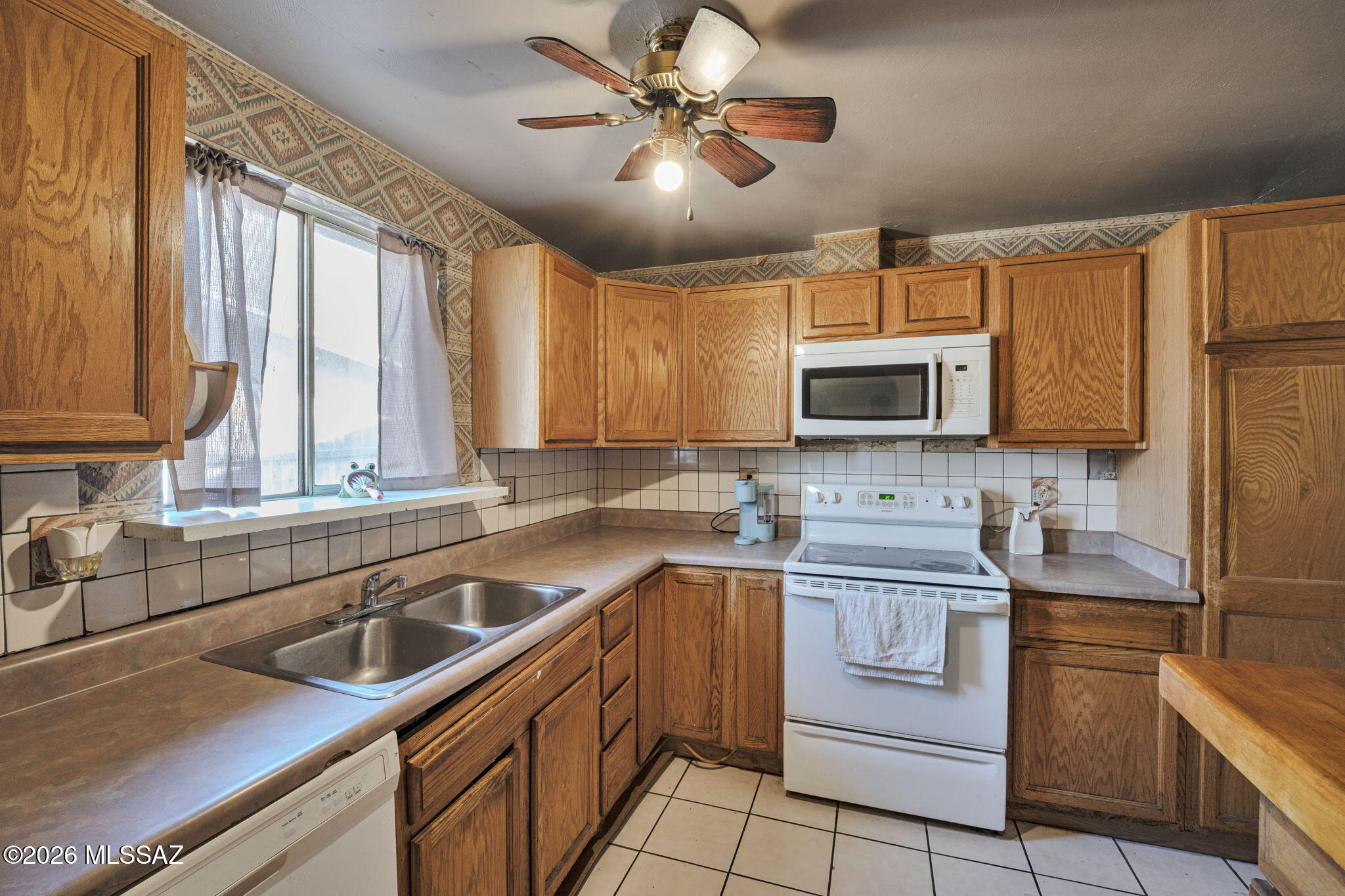 4418 N Alicia Avenue