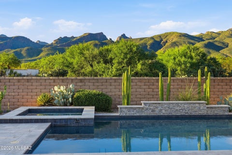 Photo of 9915 E Goldsmith Place, Tucson, AZ 85749 (MLS # 22621920)