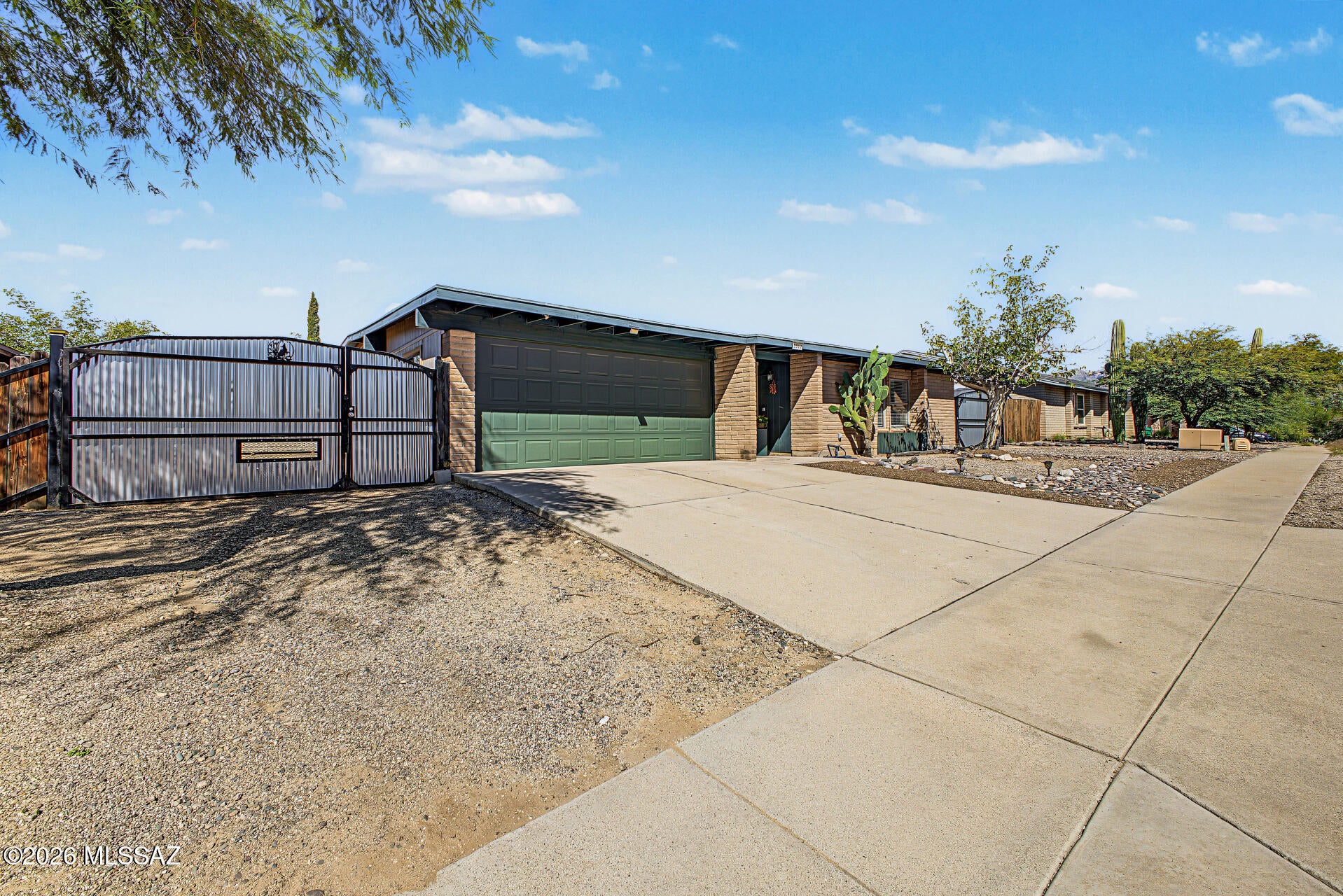 3380 W Blacksill Drive