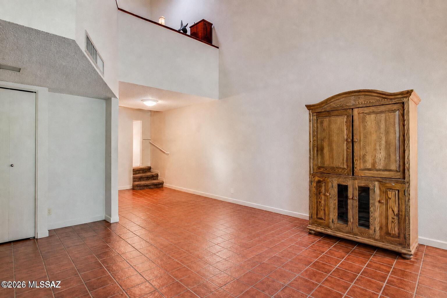 3109 E Corte De La Raqueta