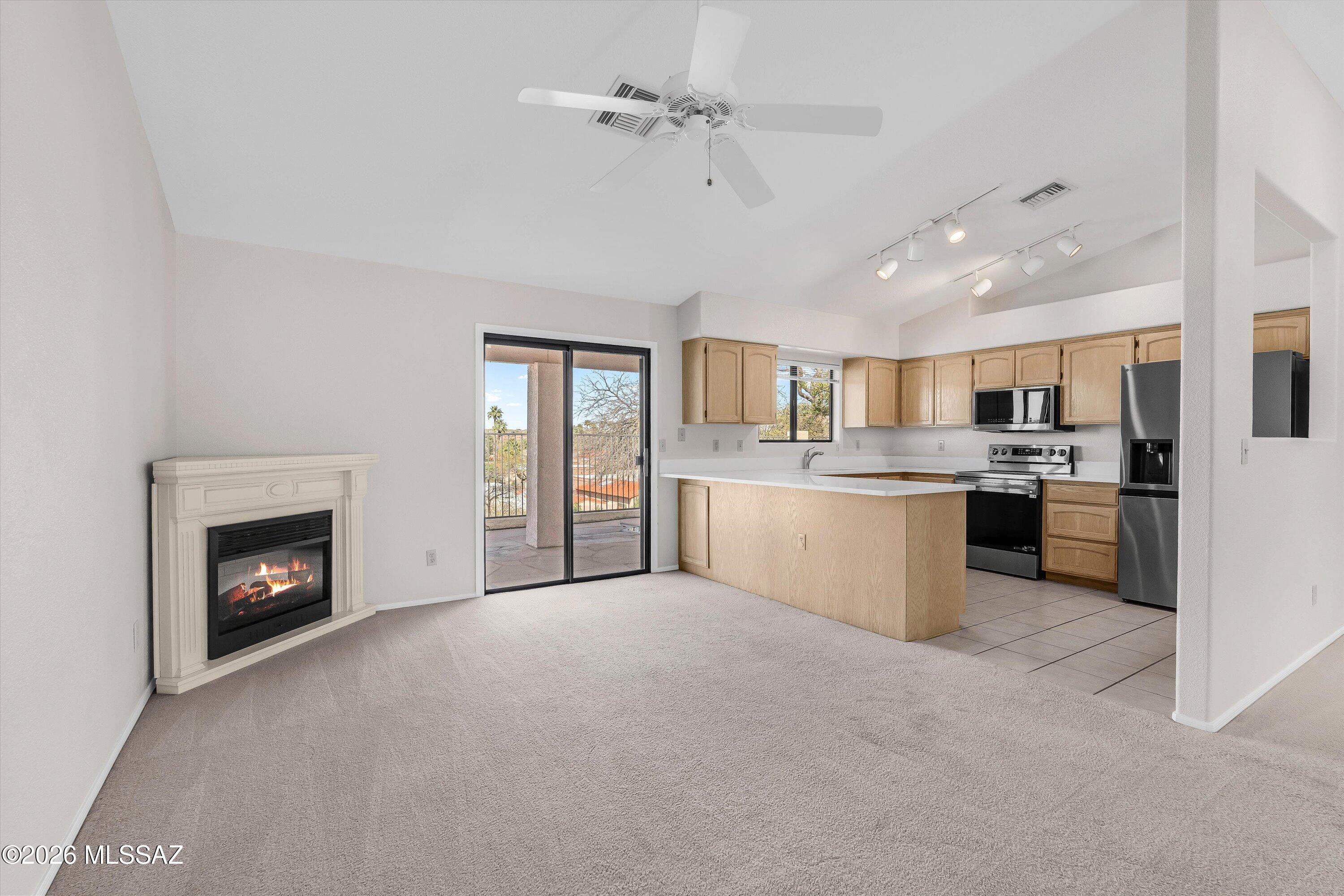 31 E Stonewood Drive