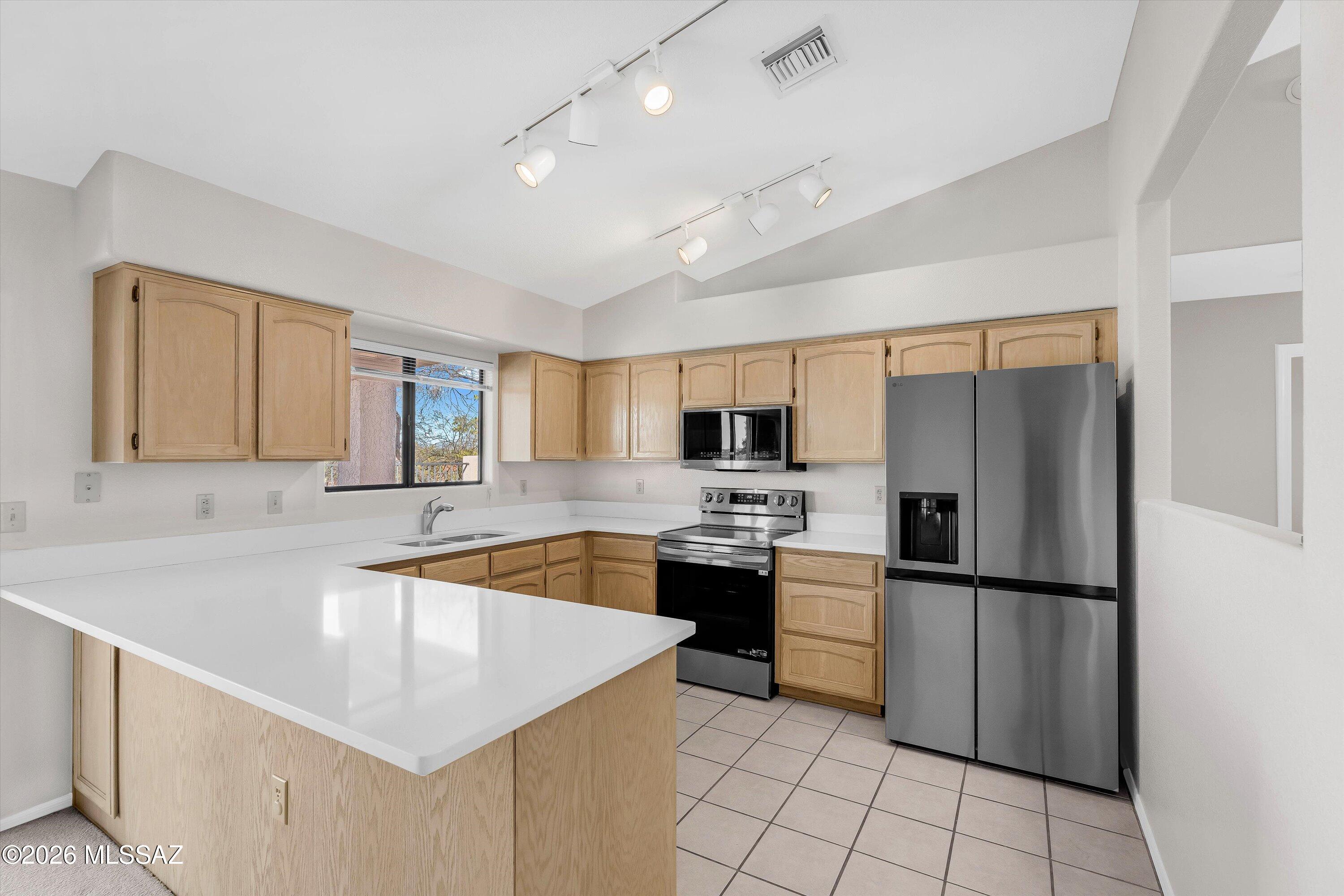 31 E Stonewood Drive