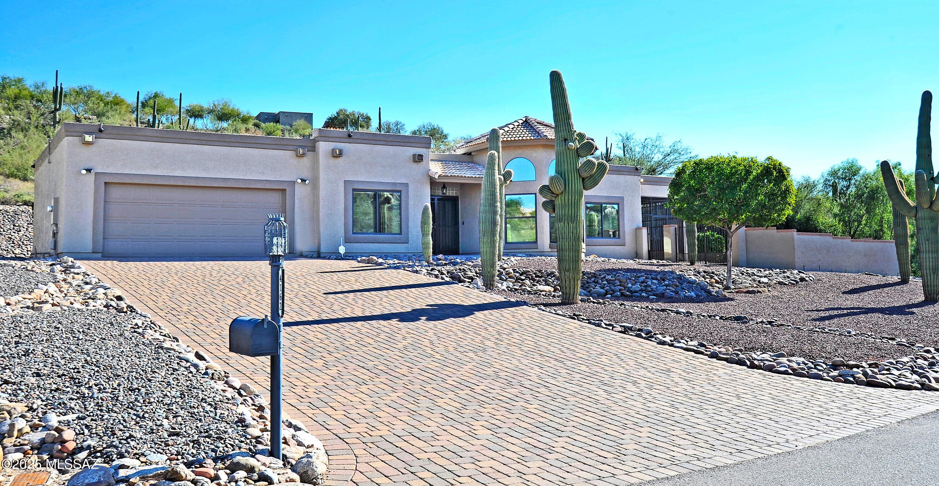 4162 N Calle Vista Ciudad