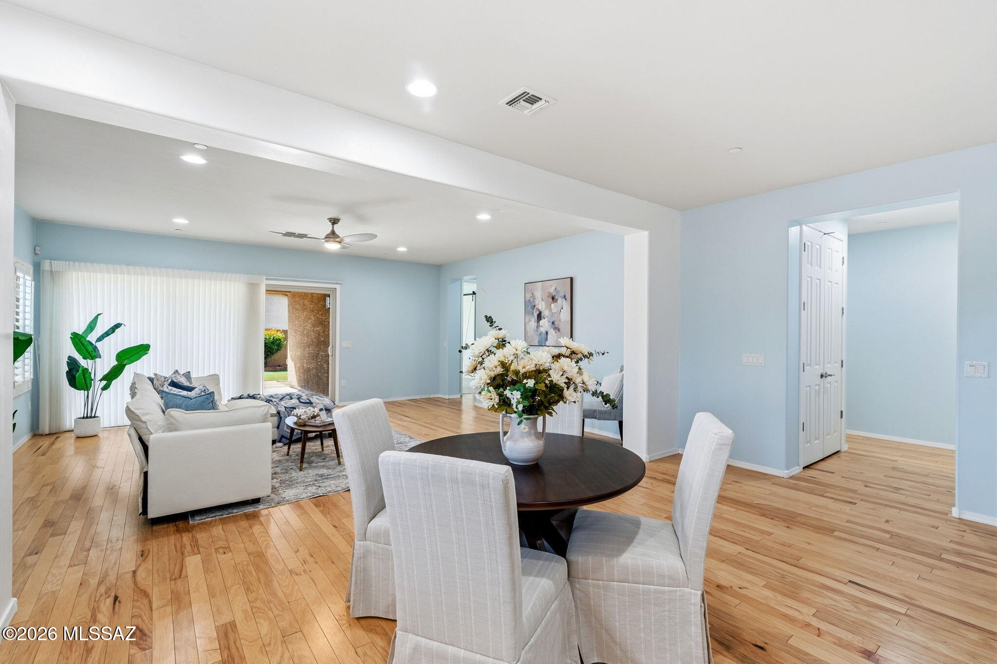 8158 N Circulo El Palmito