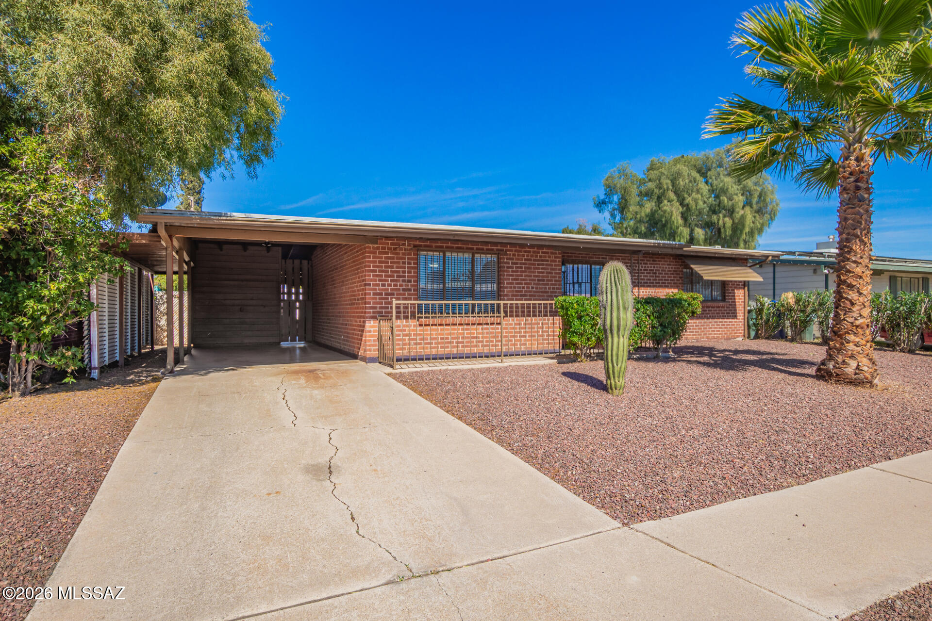 Vista Del Norte - Residential