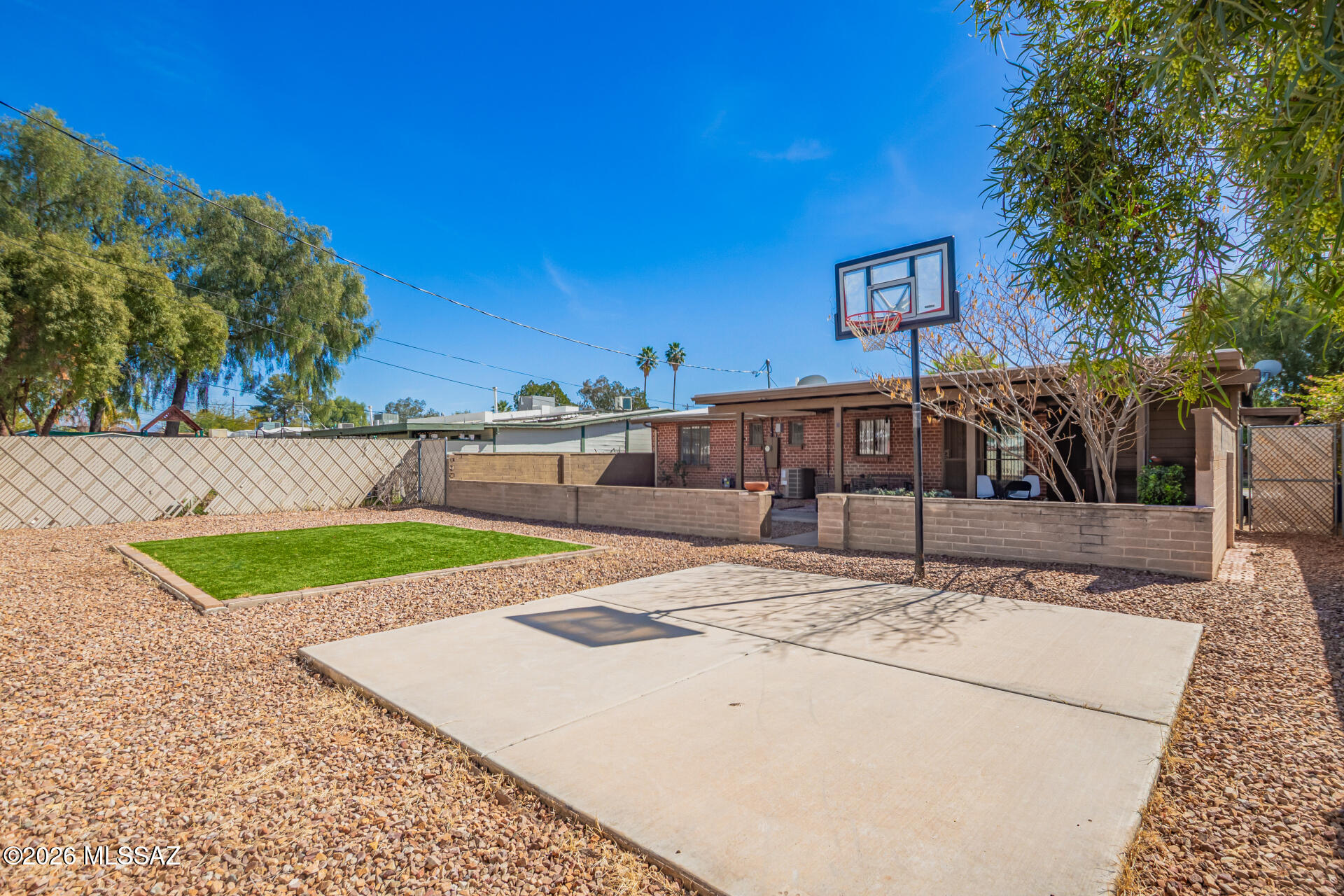 Vista Del Norte - Residential