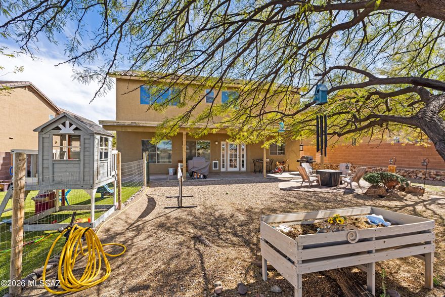 Beautiful 4-bedroom, 3-bath home in Benson, AZ with stunning mountain and desert views! This spacious home features a desirable open floor plan with a full bedroom and bathroom on the main level, plus a versatile den--ideal for guests or a home office.
The upgraded kitchen offers granite countertops, ample cabinetry, and generous prep space, perfect for everyday living and entertaining. Upstairs, enjoy a large loft that can be used as a media room, playroom, or additional living area.
The primary suite provides a relaxing retreat with a spacious bathroom and plenty of room to unwind. Step outside to take in sweeping desert landscapes and breathtaking views.
With flexible living spaces, modern features, and incredible scenery, this home is a must-see!
