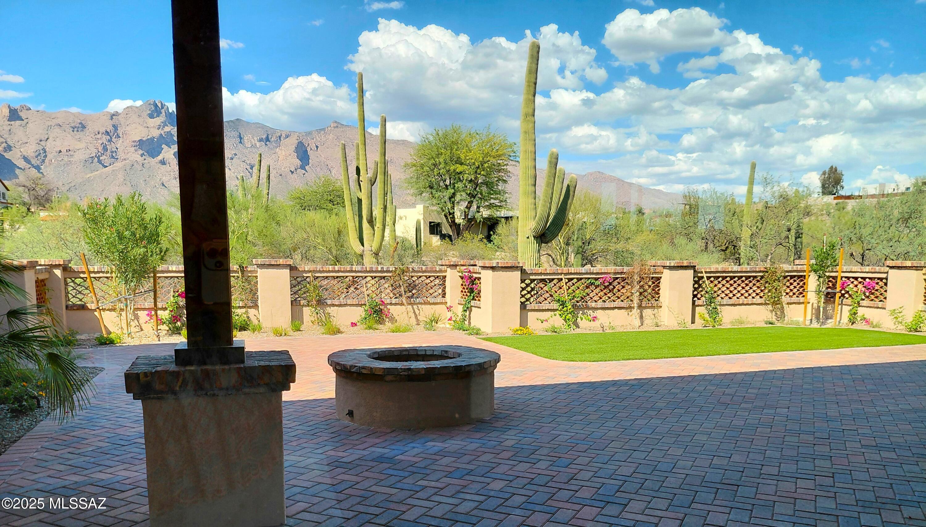 Catalina Foothills Estates 6 Th - Residential