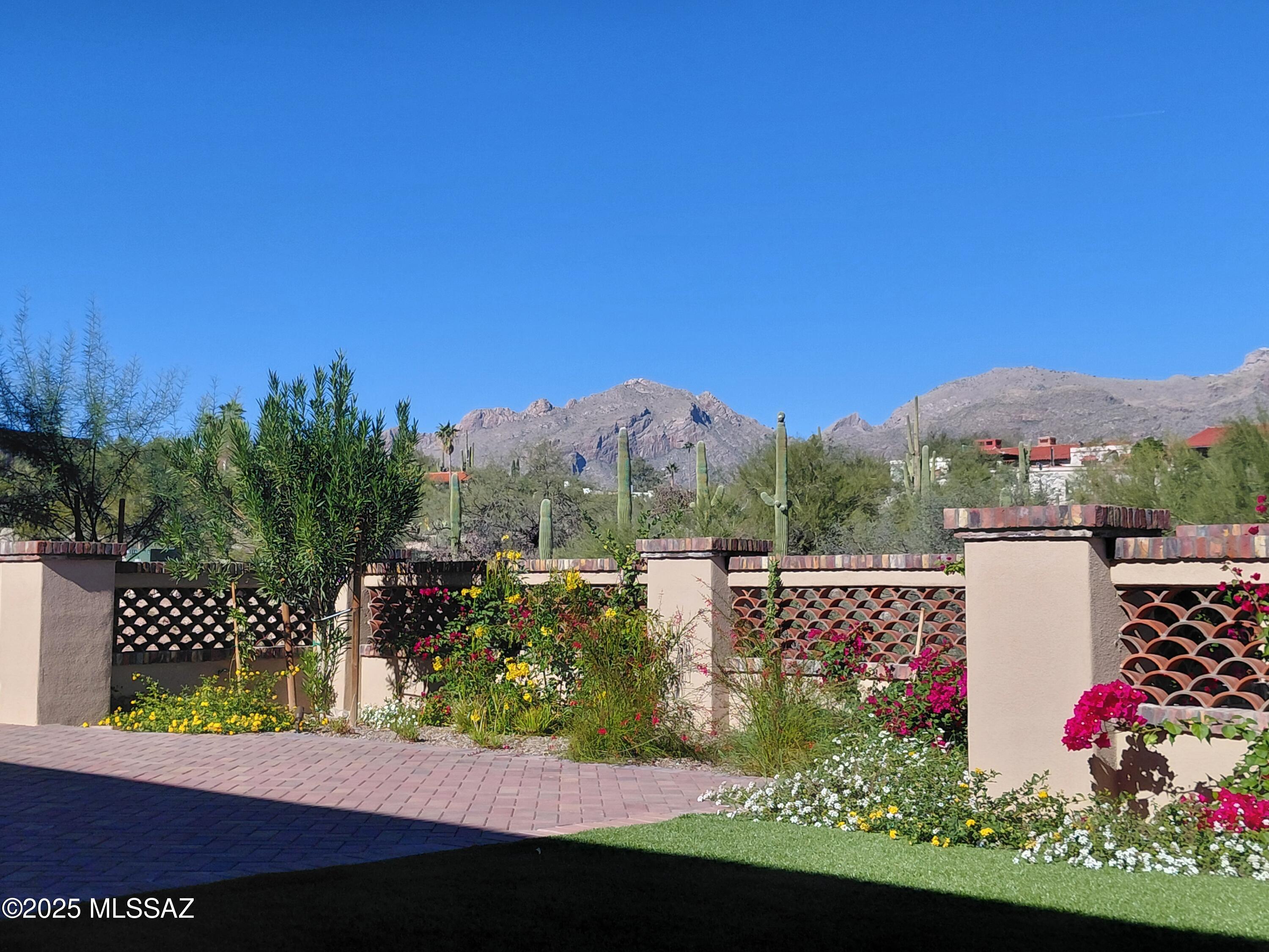 Catalina Foothills Estates 6 Th - Residential