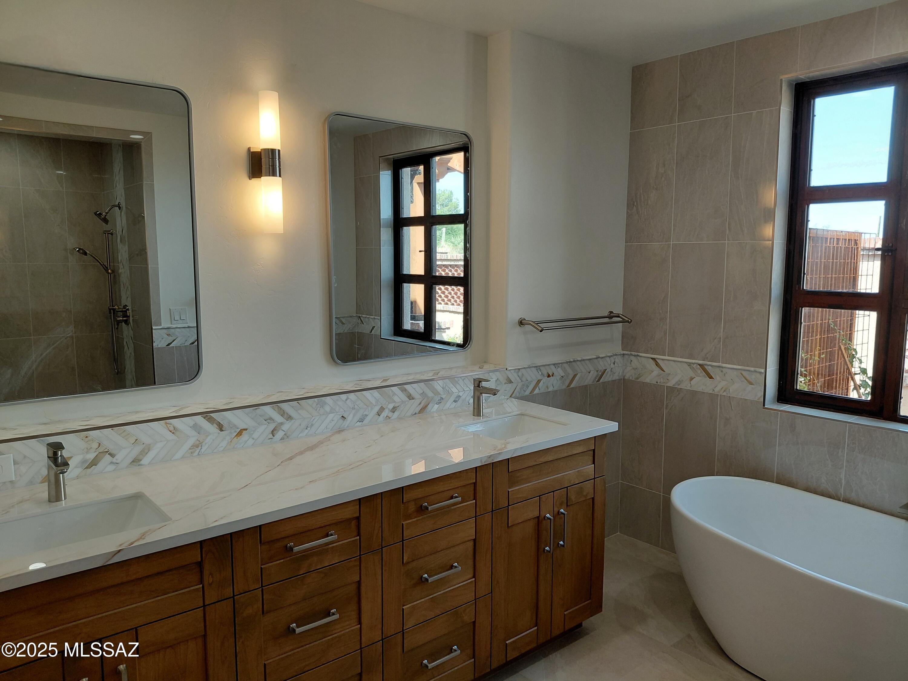 Catalina Foothills Estates 6 Th - Residential