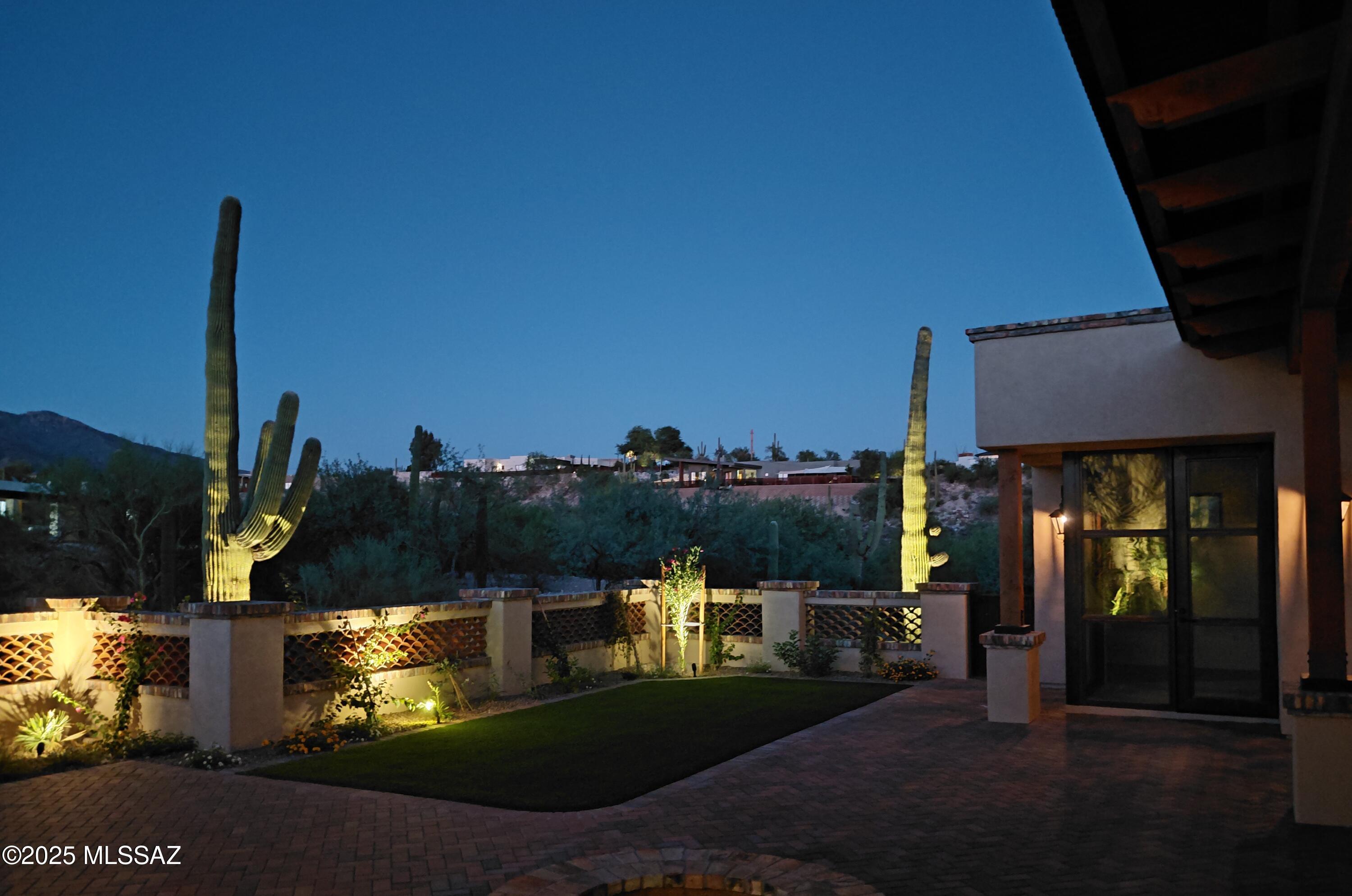 Catalina Foothills Estates 6 Th - Residential