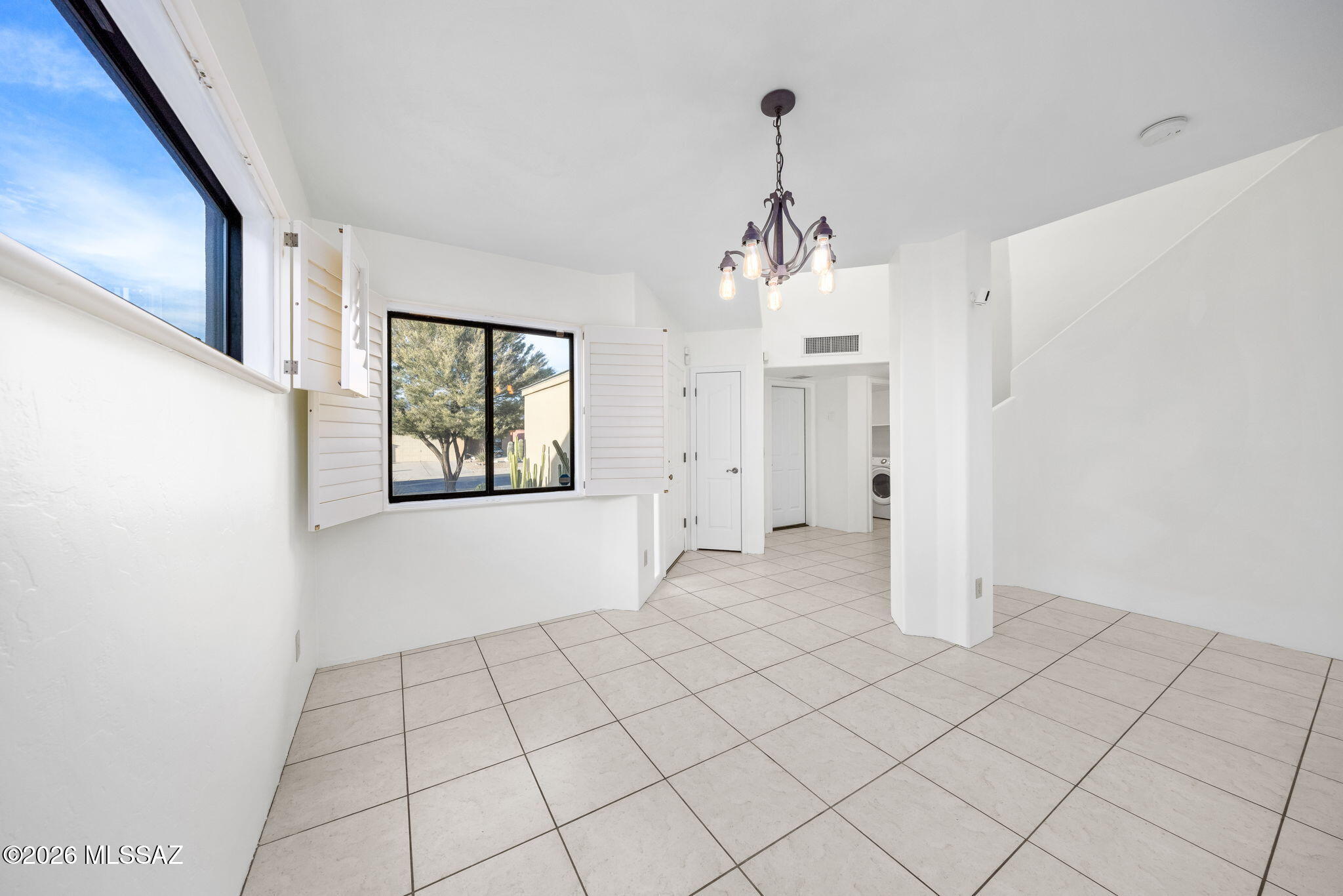 Barrio Solana (1-42) - Residential