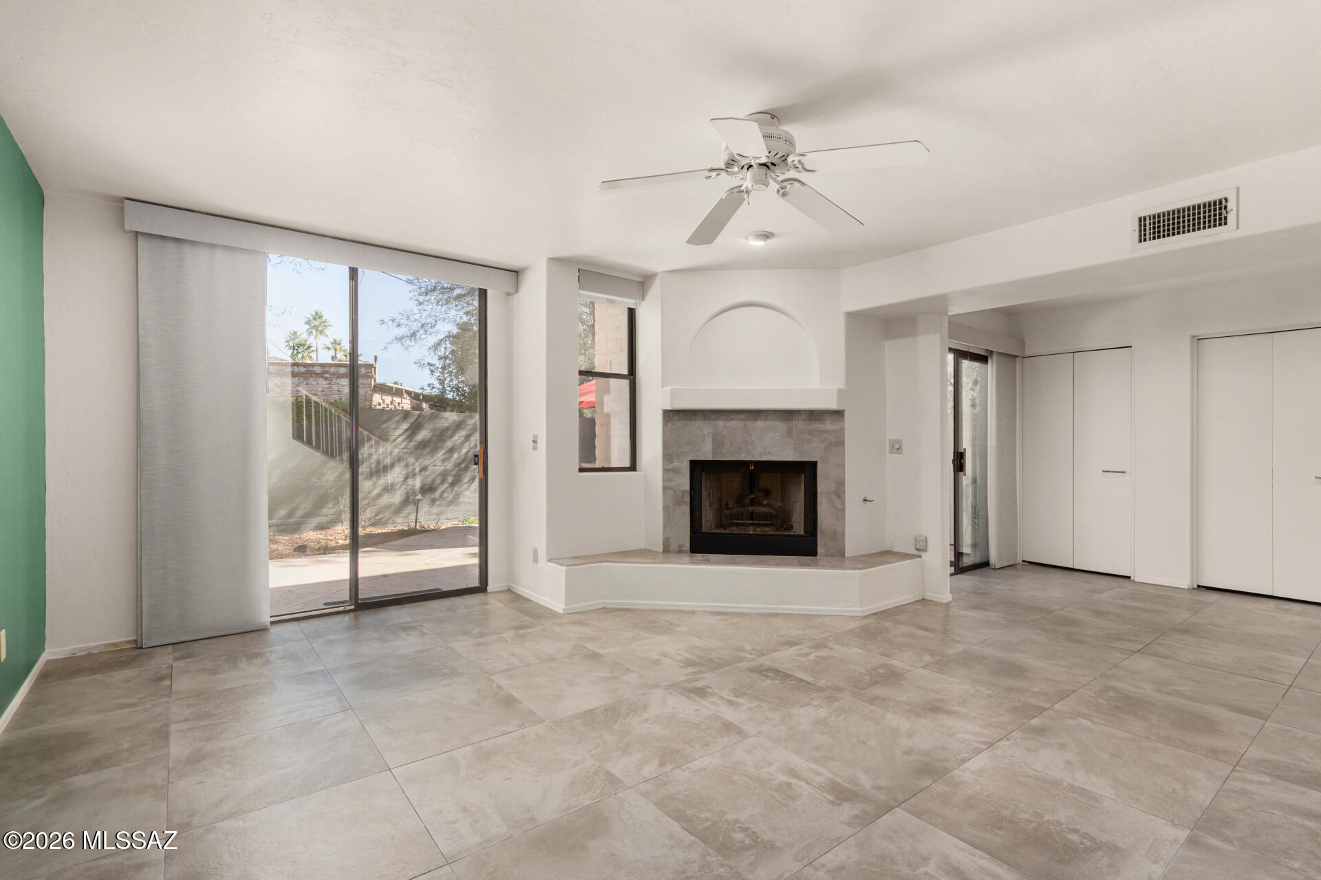 2914 E Sierra Vista Road