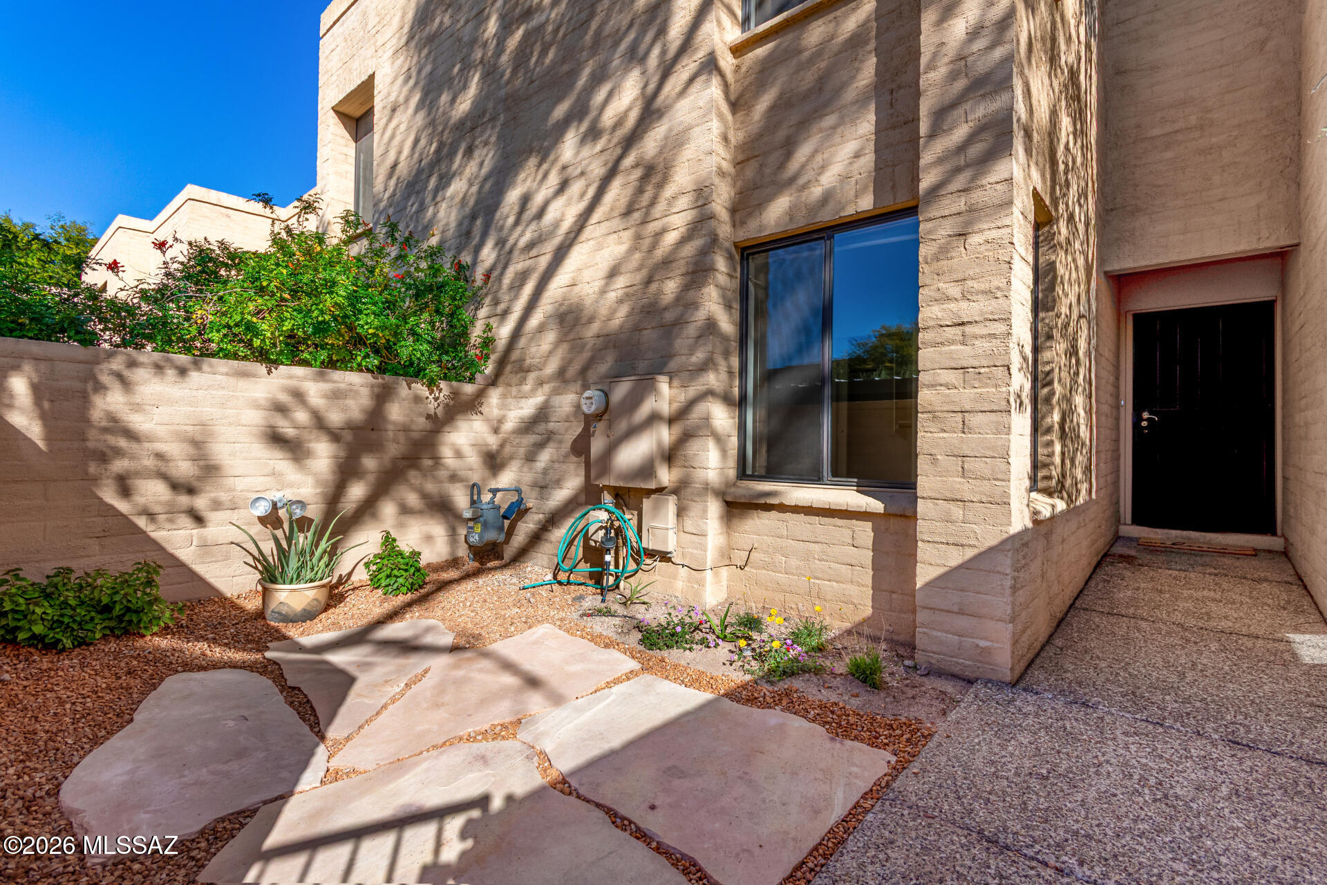 2914 E Sierra Vista Road