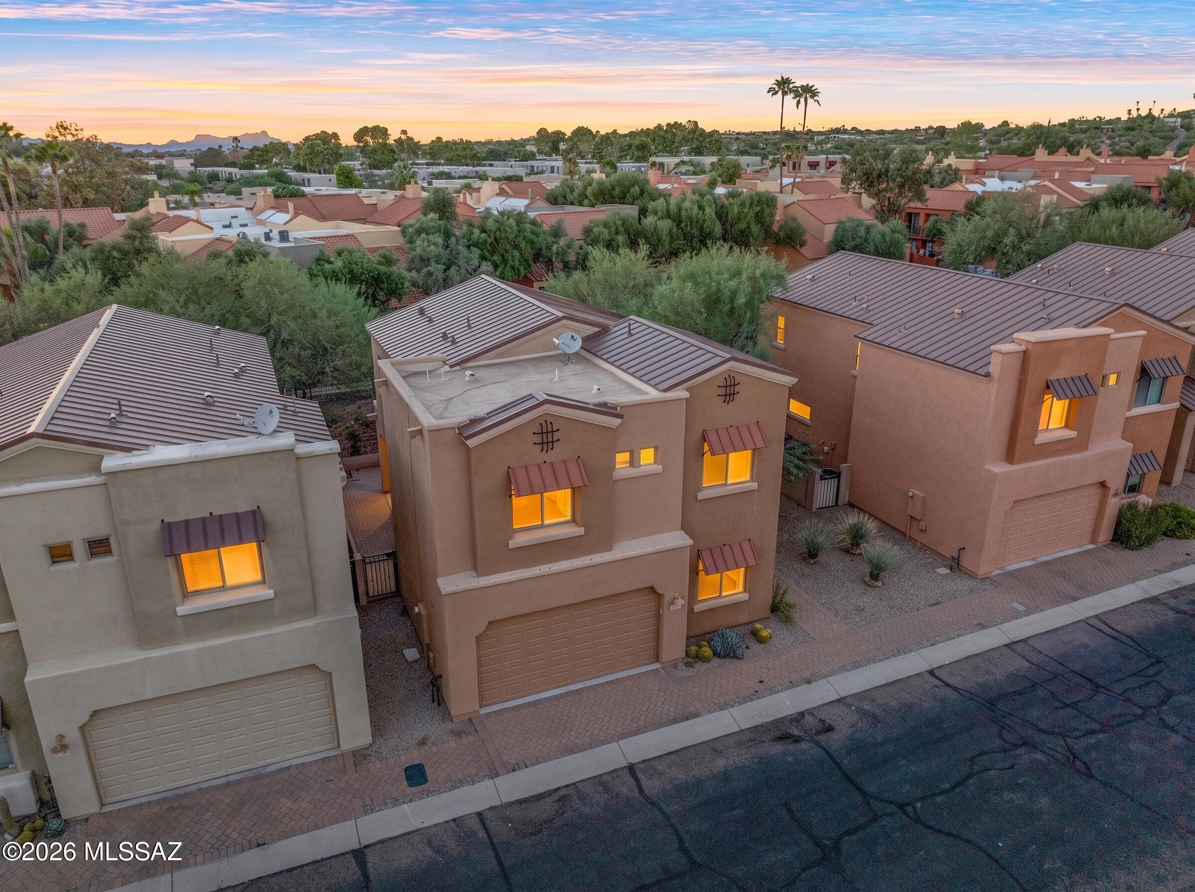 4261 N Golden Ridge Lane