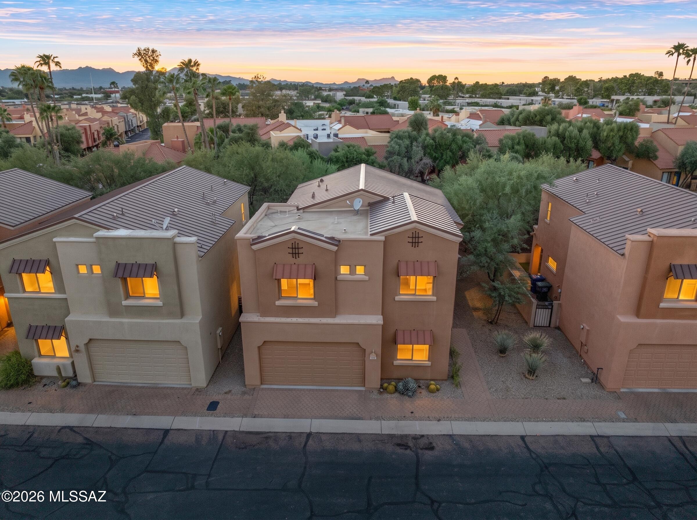 4261 N Golden Ridge Lane