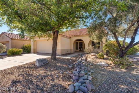 Photo of 13853 N Lobelia Way, Oro Valley, AZ 85755 (MLS # 22621888)
