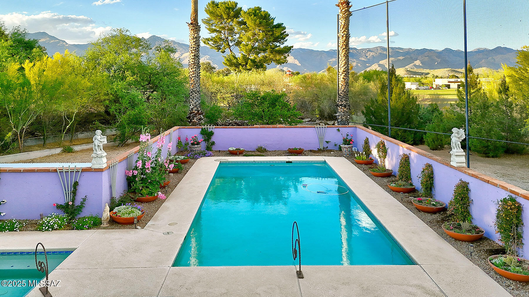 2850 N Santa Ynez Place