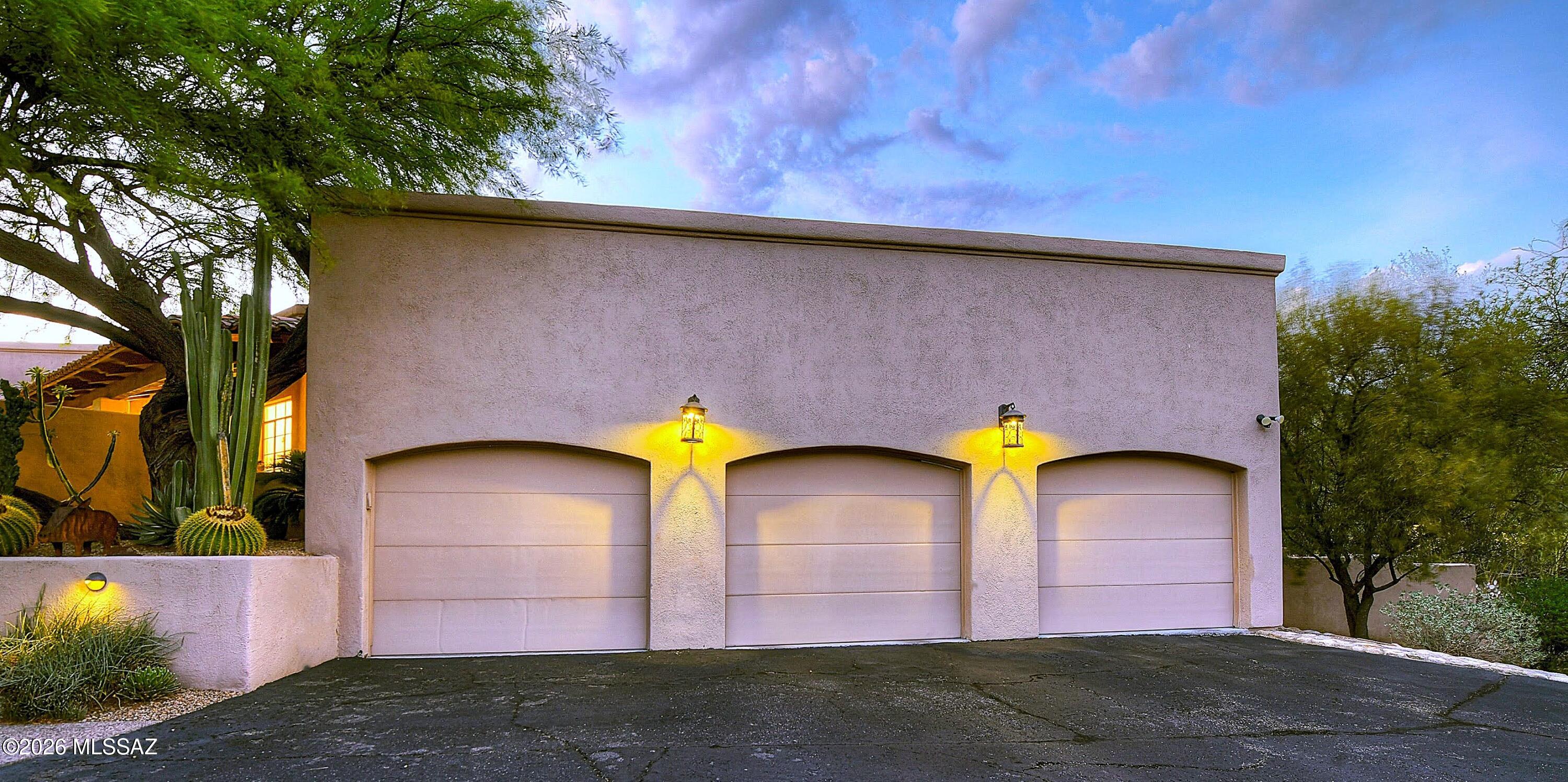 Catalina Foothills Estates NO. 10 (1-72) - Residential