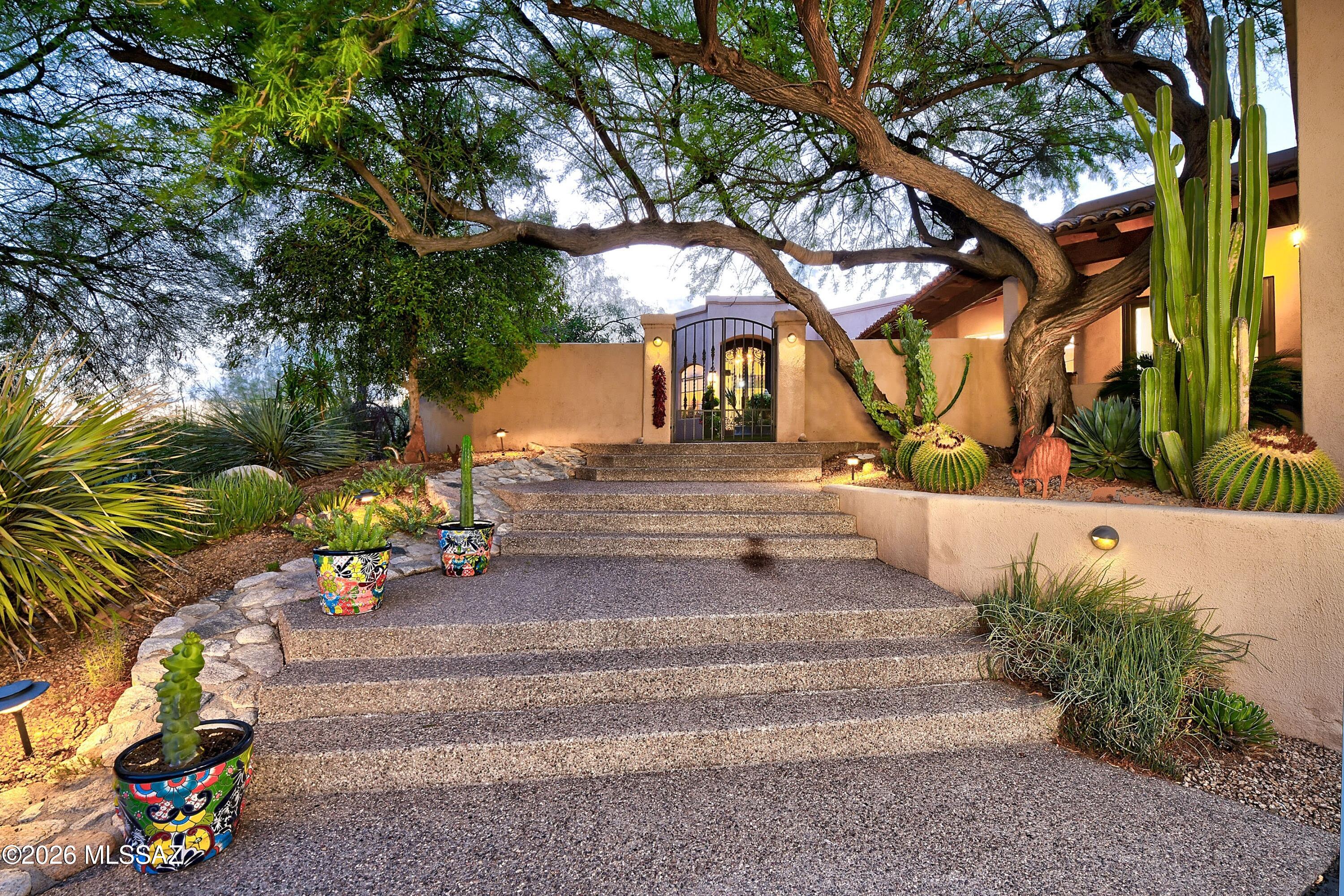 Catalina Foothills Estates NO. 10 (1-72) - Residential