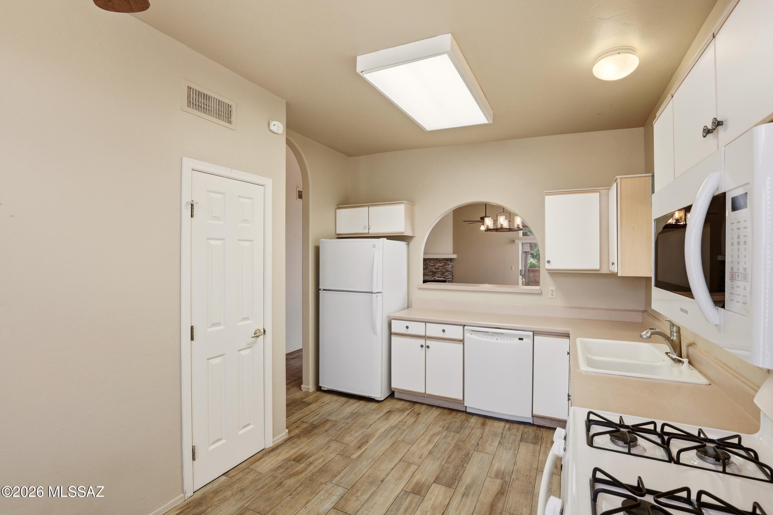 Colonia De Los Alamos (BK1-45) - Residential