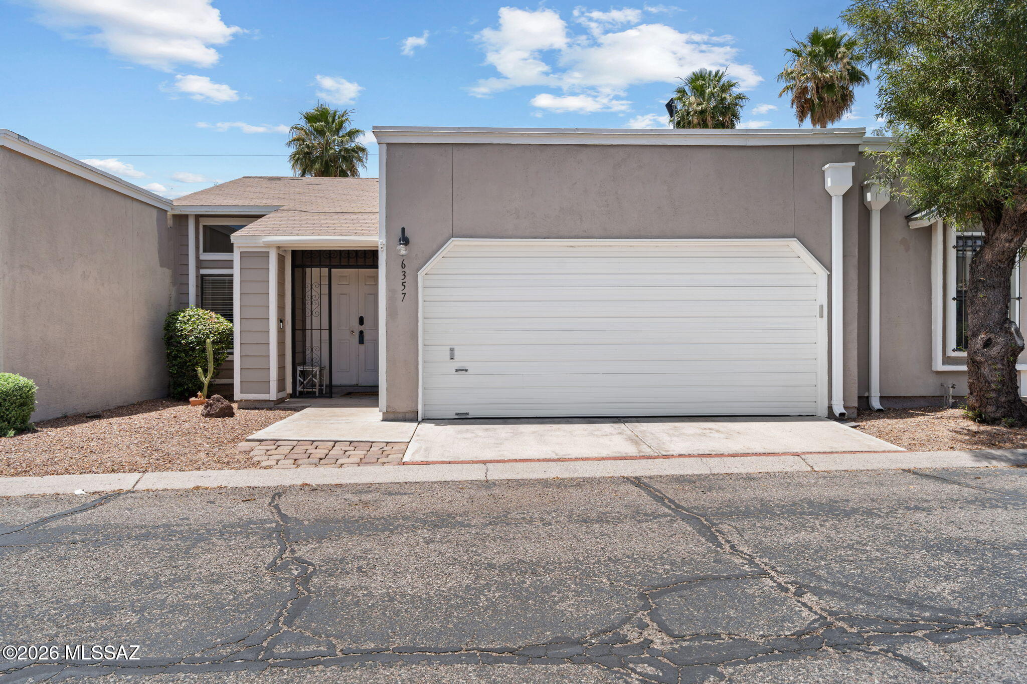 6357 N Willowbrook Drive