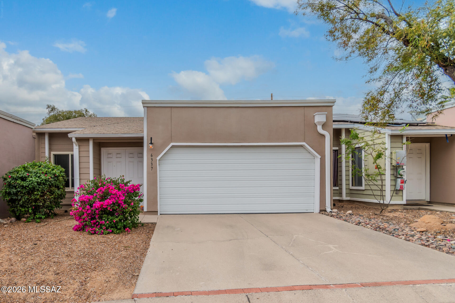 6337 N Willowbrook Drive