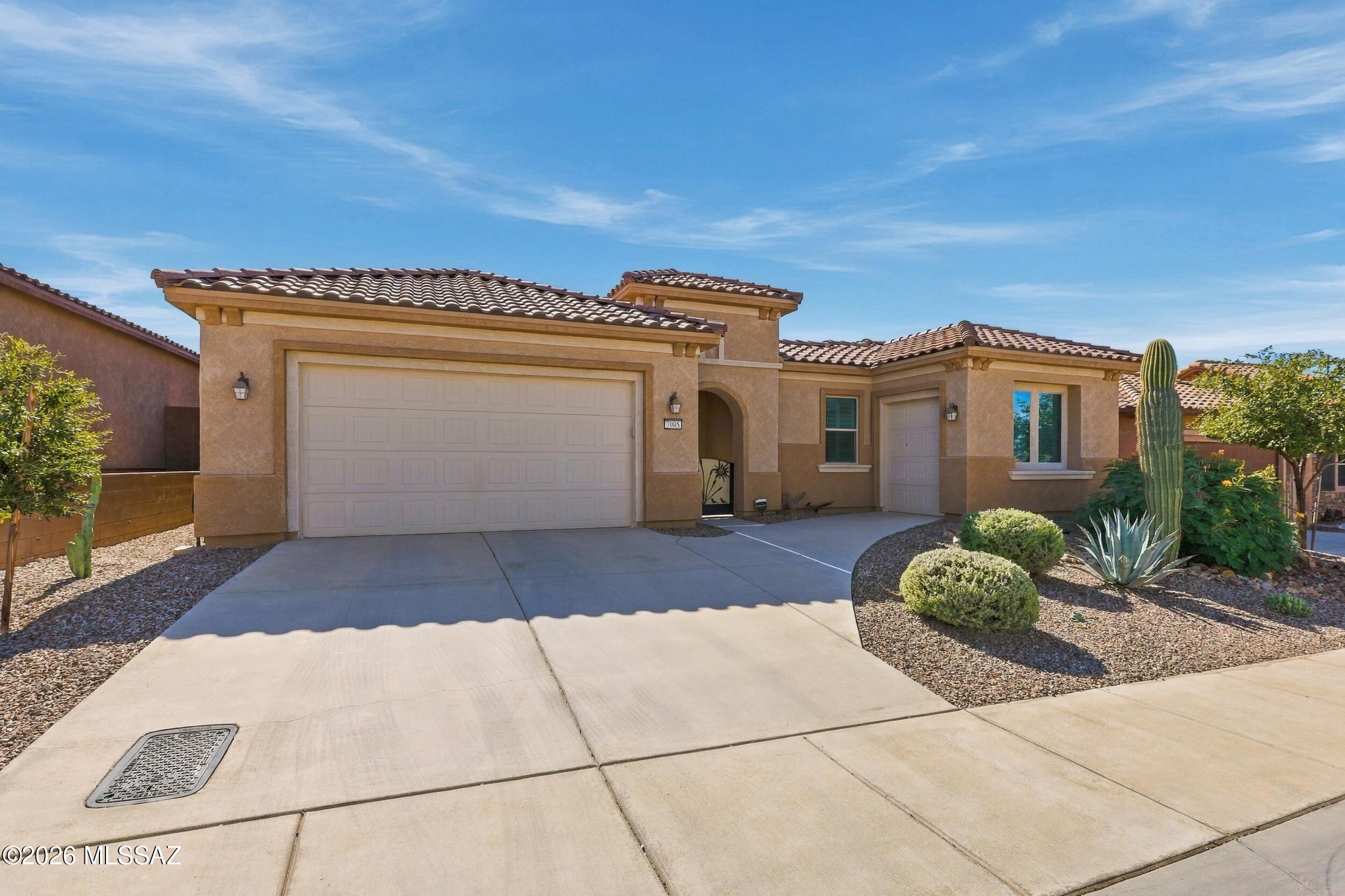 7005 W Cliff Spring Trail
