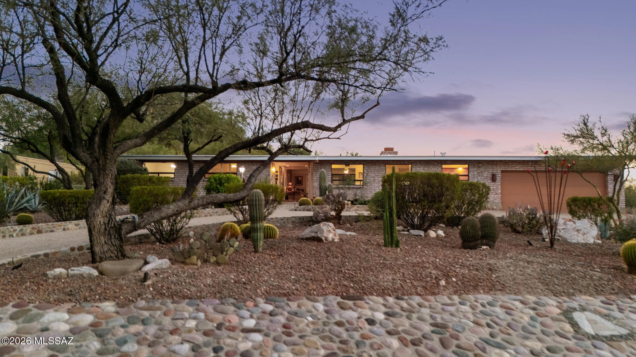 6616 N Donna Beatrix Circle