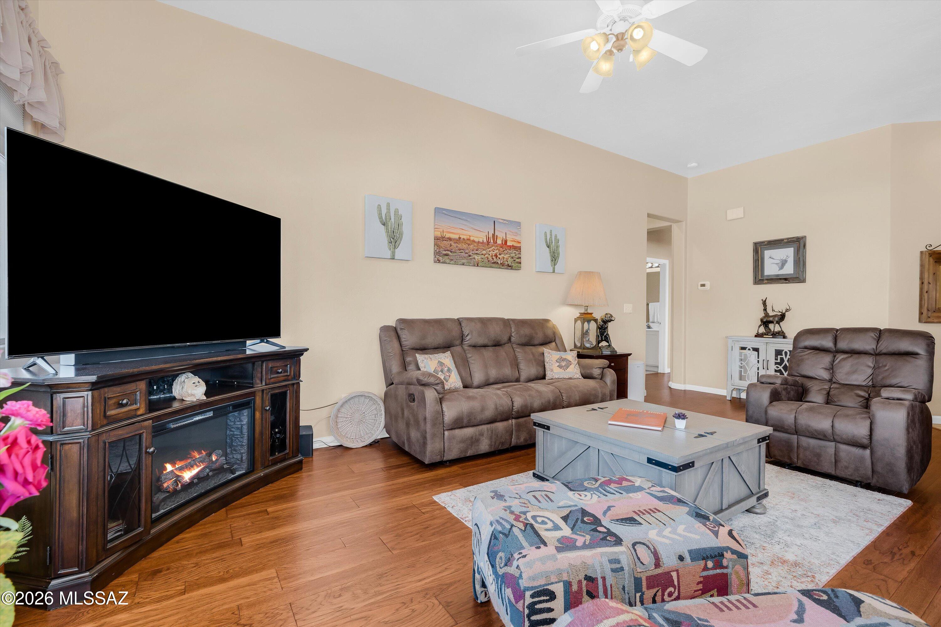 Carmel Pointe (1-104) - Residential