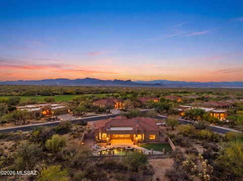 Photo of 13924 N Dog Leg Lane, Marana, AZ 85658 (MLS # 22614065)