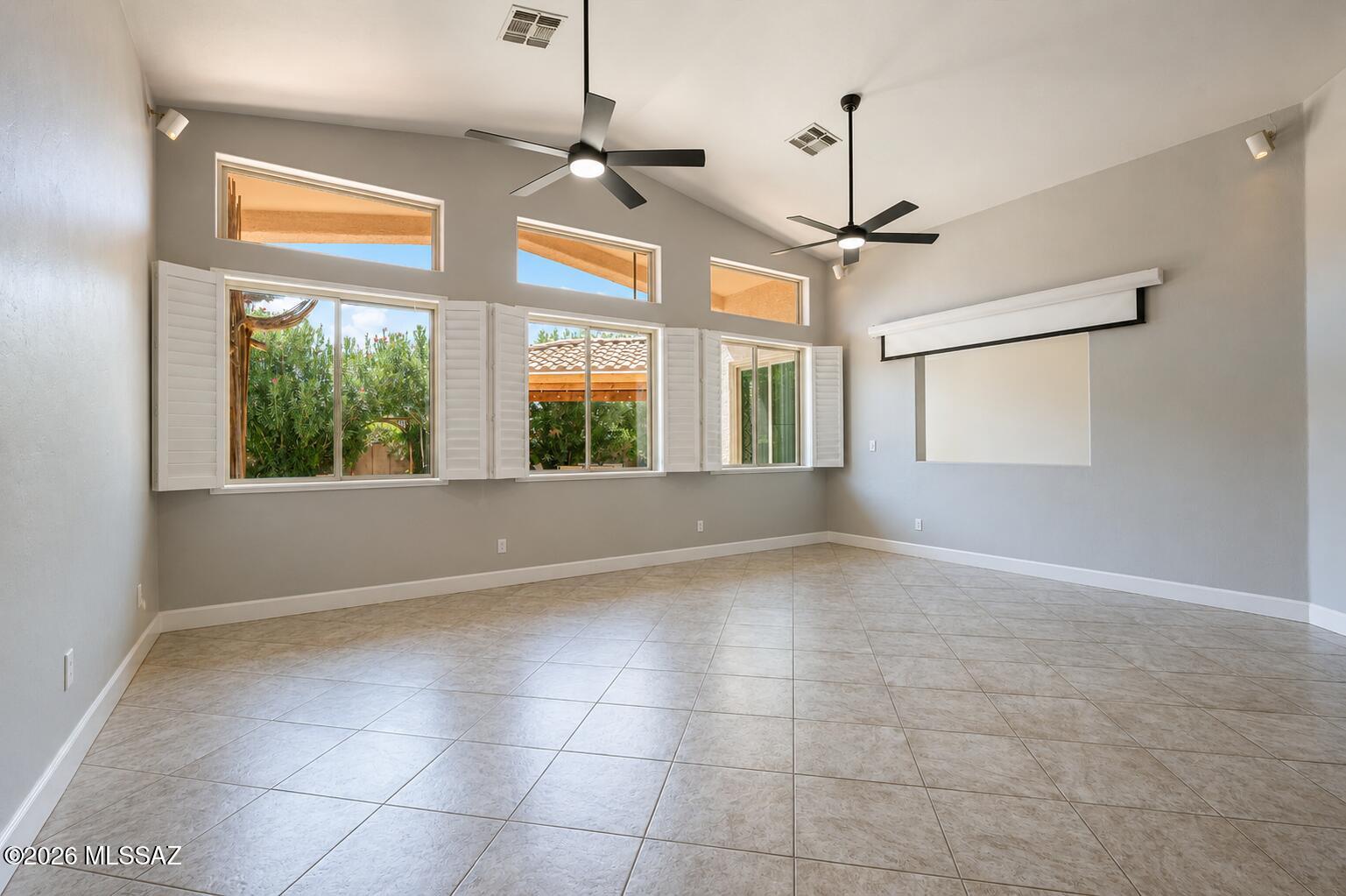 327 W Klinger Canyon Drive