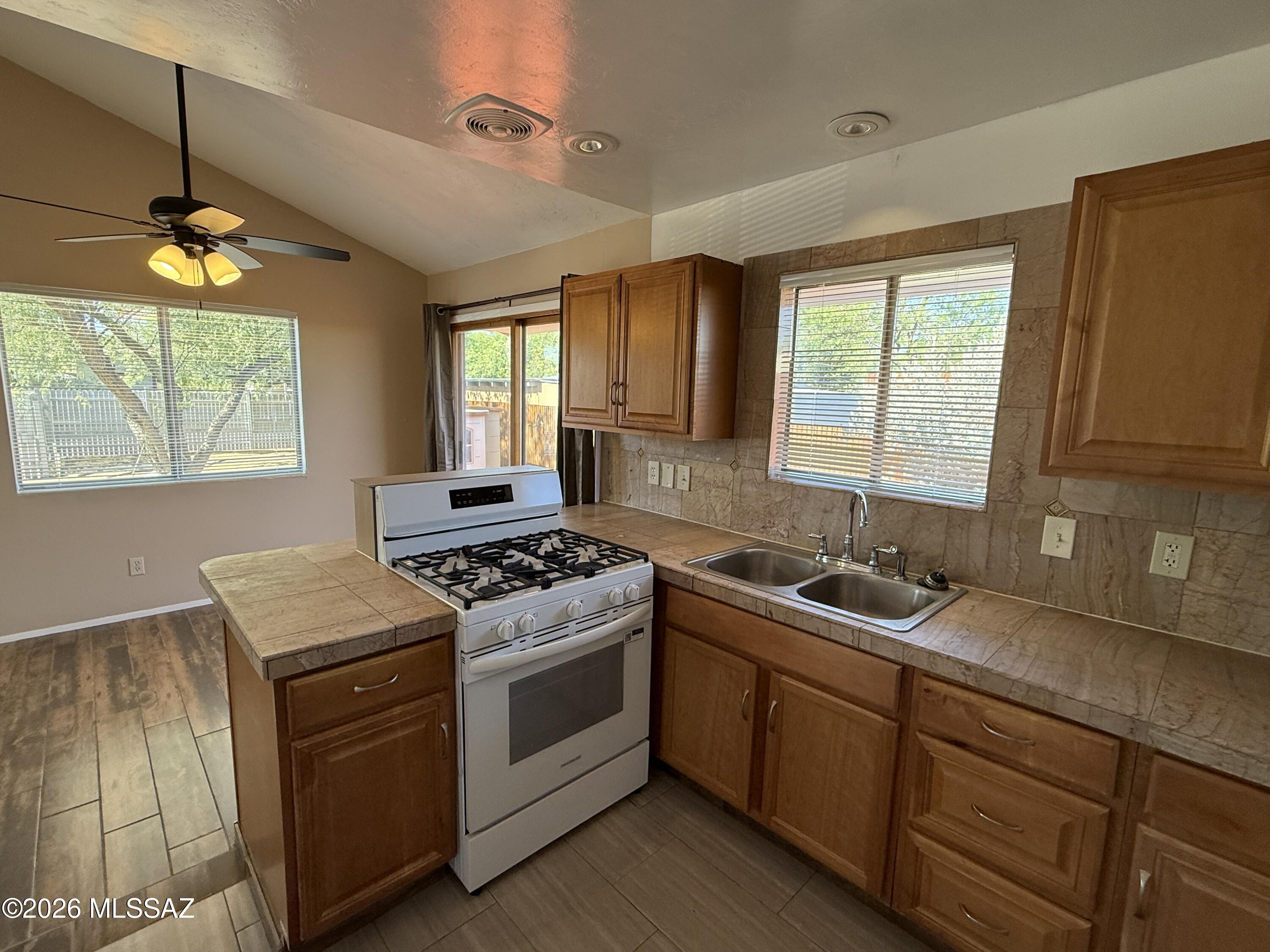 Jefferson Park - Residential